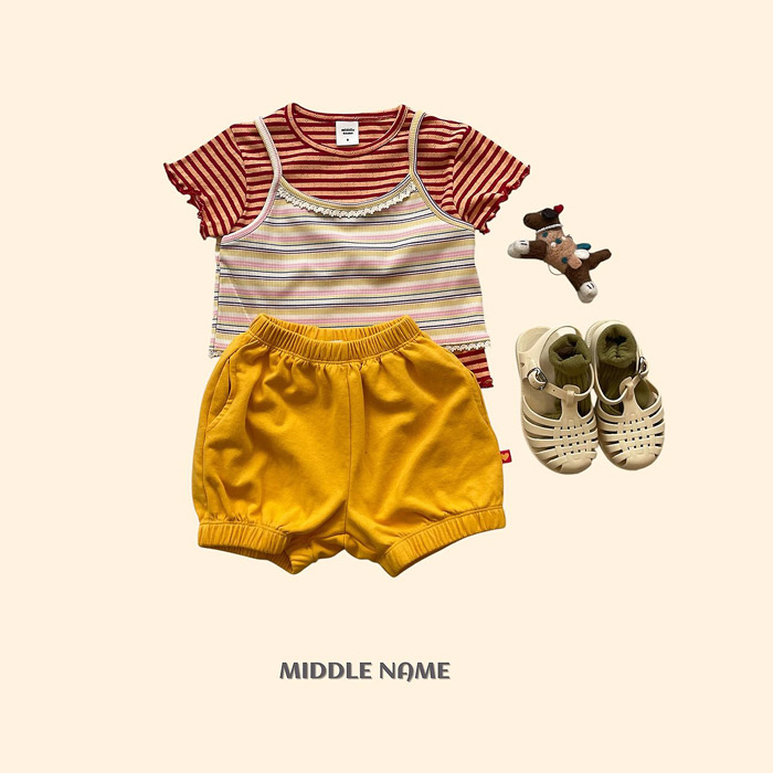 🇰🇷middle name tee