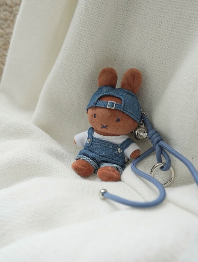 （約4月底到貨）🇰🇷韓國限定Miffy Seoul Denim Edition系列匙扣公仔掛飾（$168