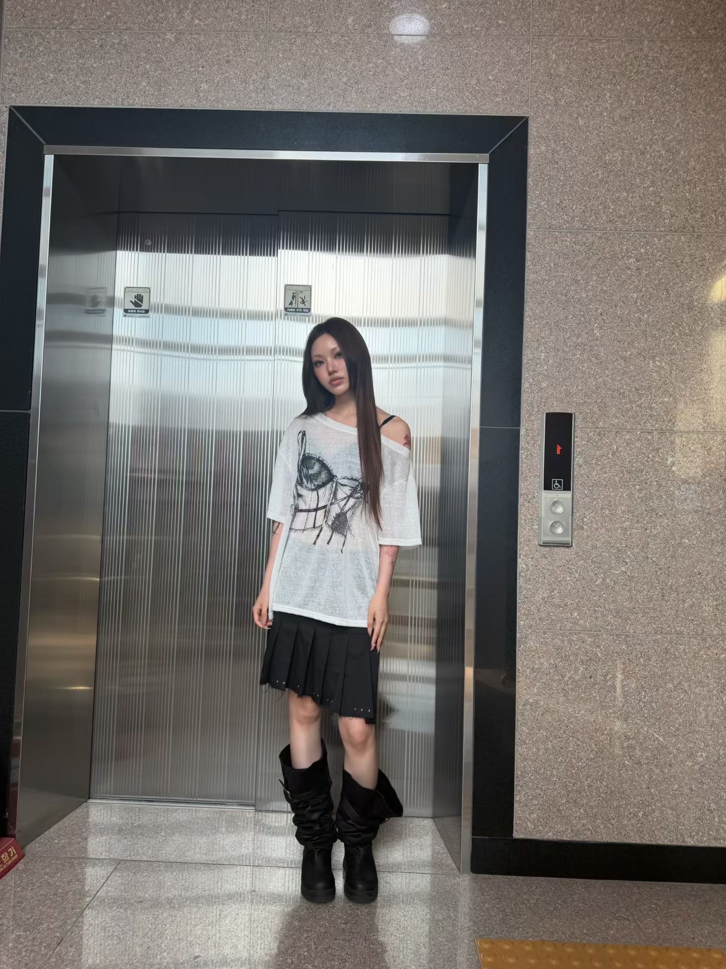 Sketch Graphic Sheer Tee