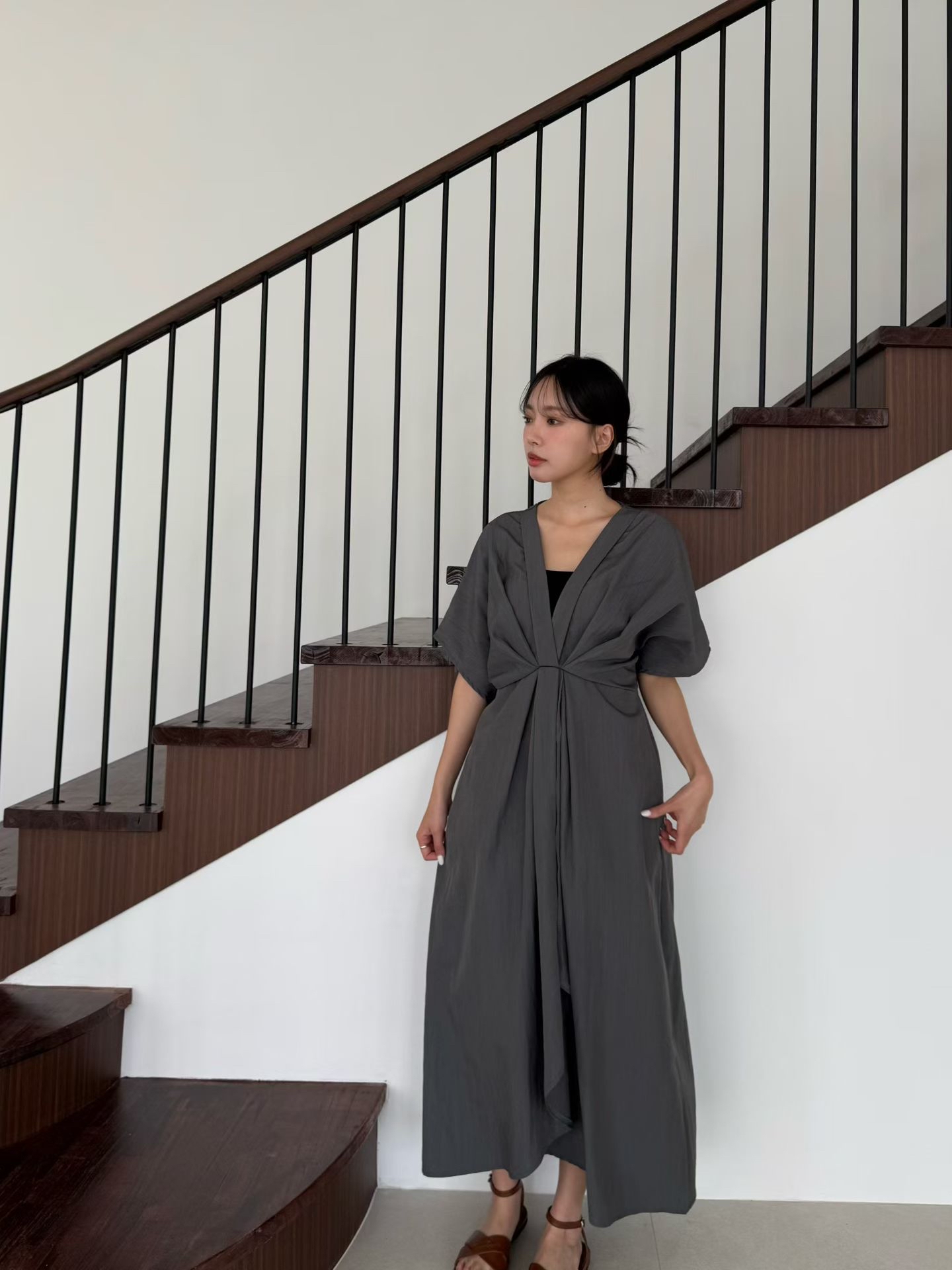 M24 V 領扭結垂墜感連身長裙