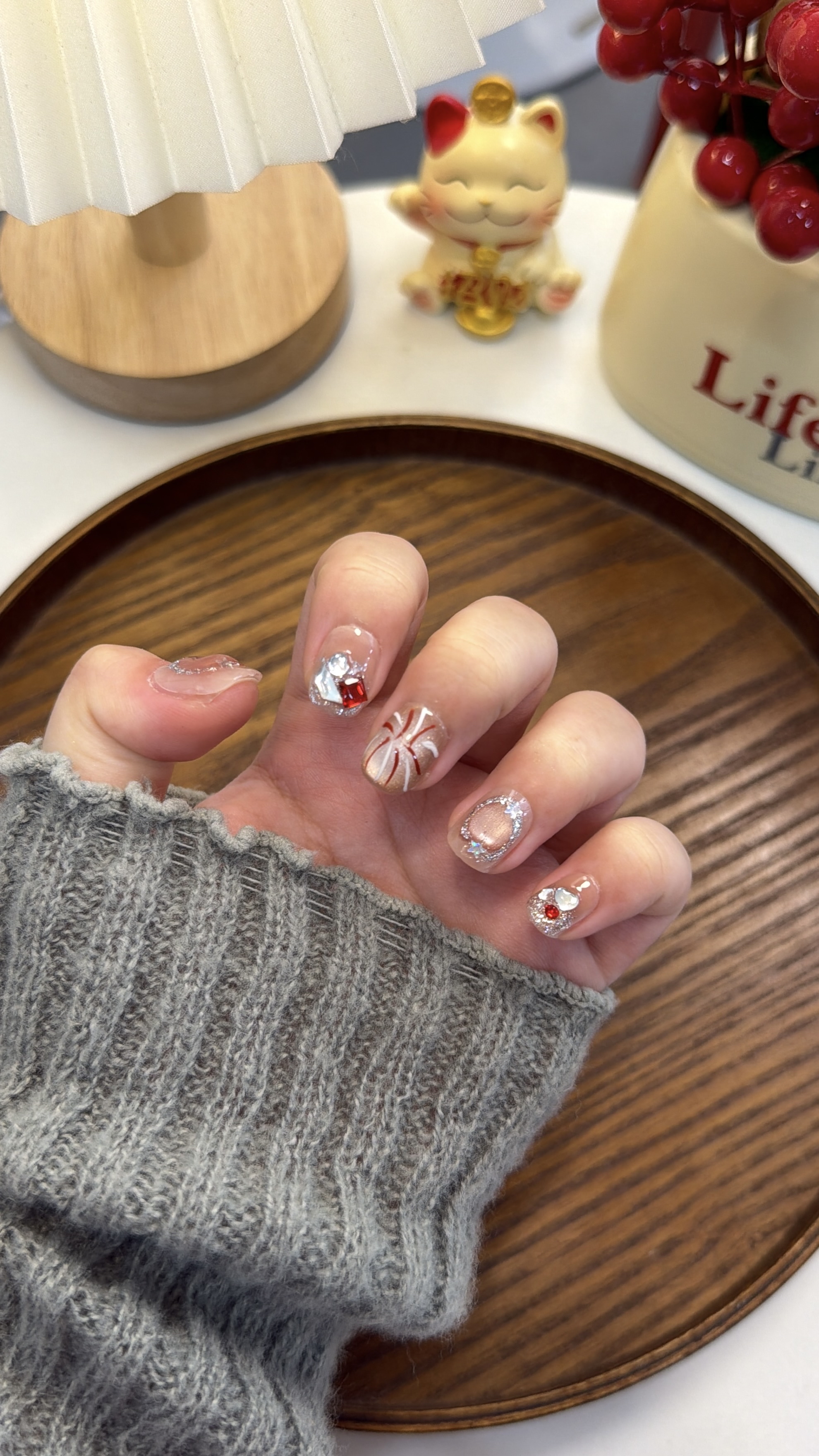 烟花贺岁 短方圆