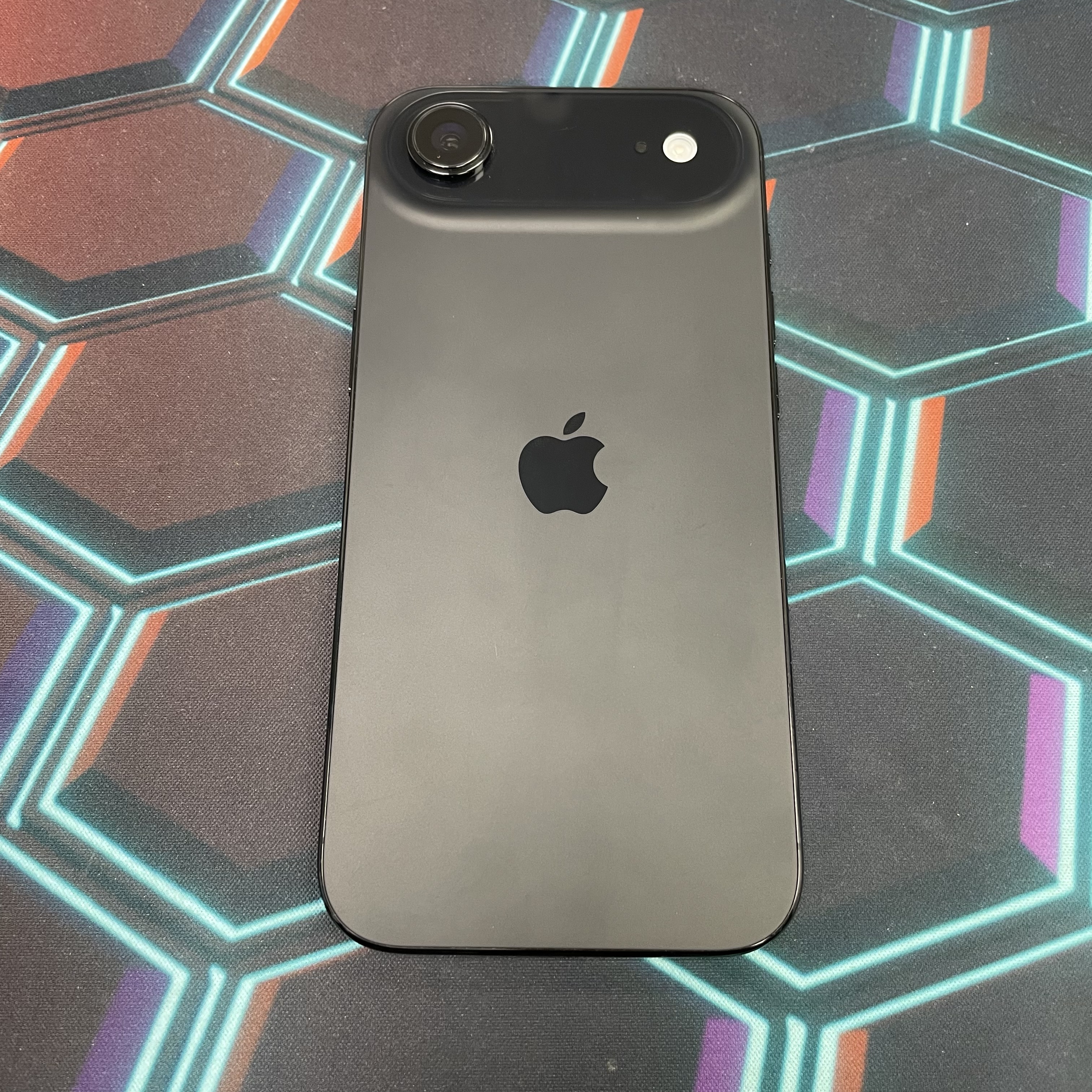 *8170 17 Air 勁靚機 1TB 電93 黑色 black