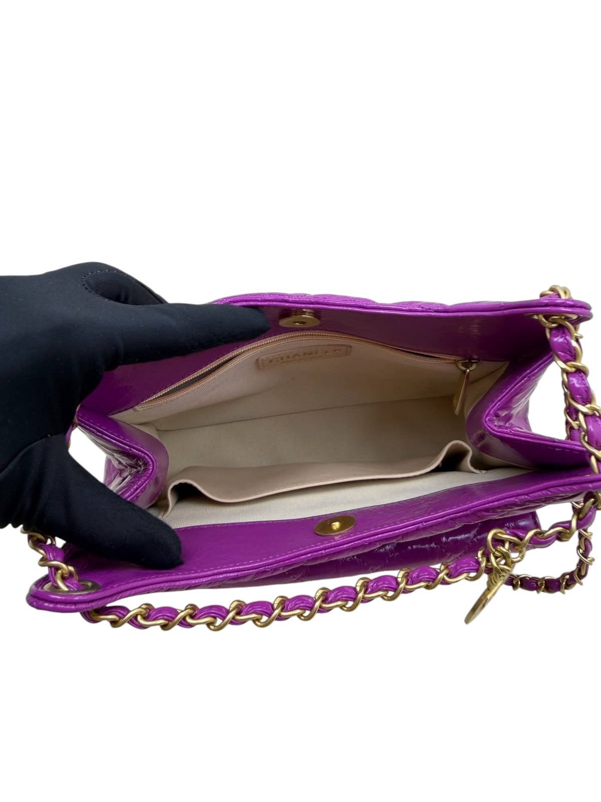 Pre-Owned CHANEL 22 Bag / Product Code: K08175