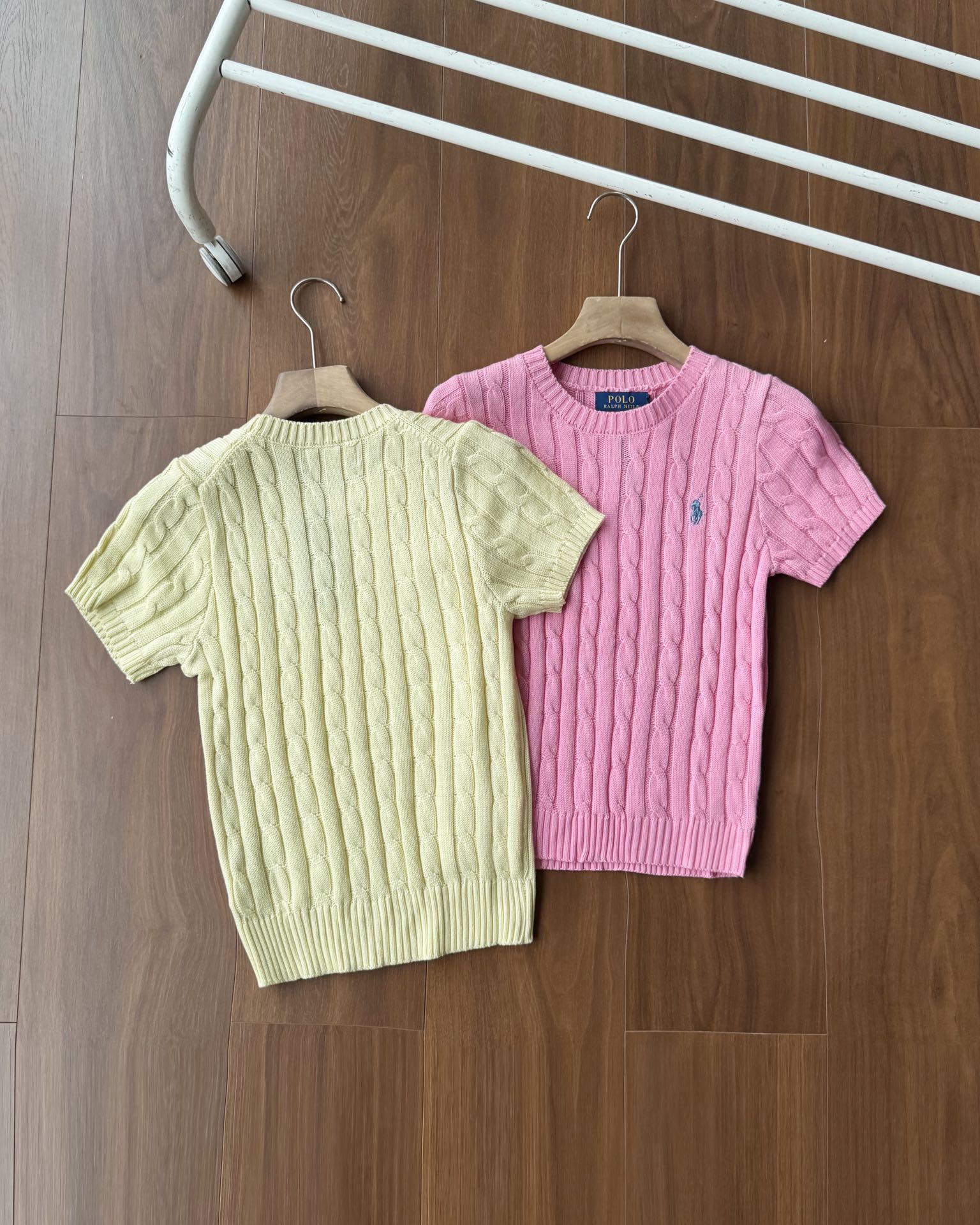 $188件。2件起$ 180件。💗💛【R alph L auren 拉夫勞倫 麻花針織短袖】