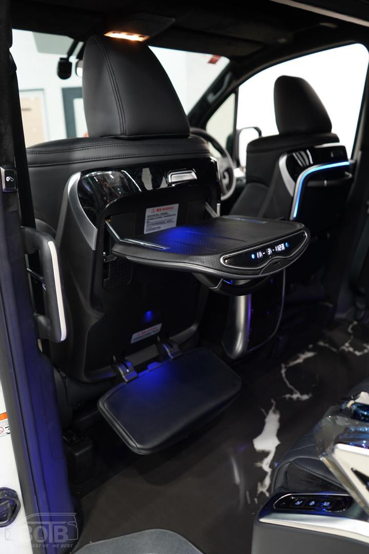 HIACE DIGITAL TABLE / AGH30-DGT-14001-SH