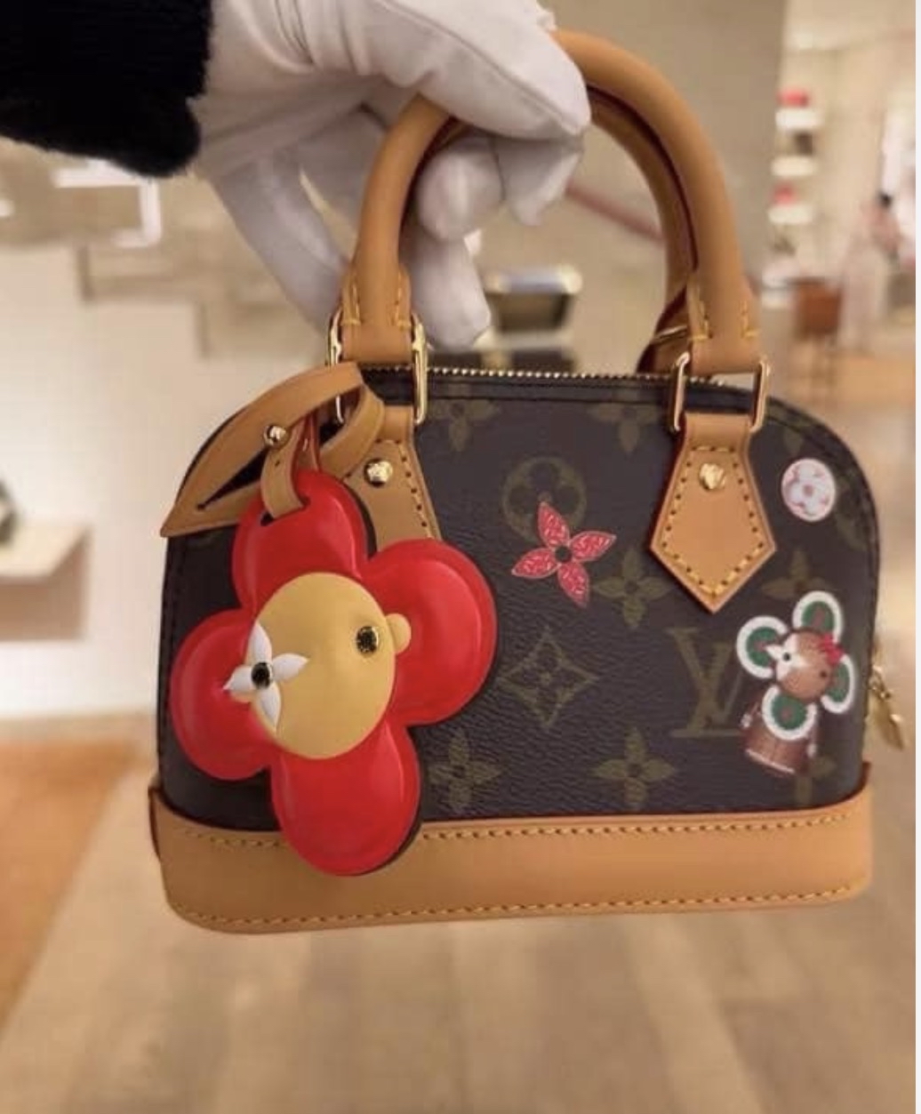 Louis Vuitton 路易威 限量版 nano alma連 charm