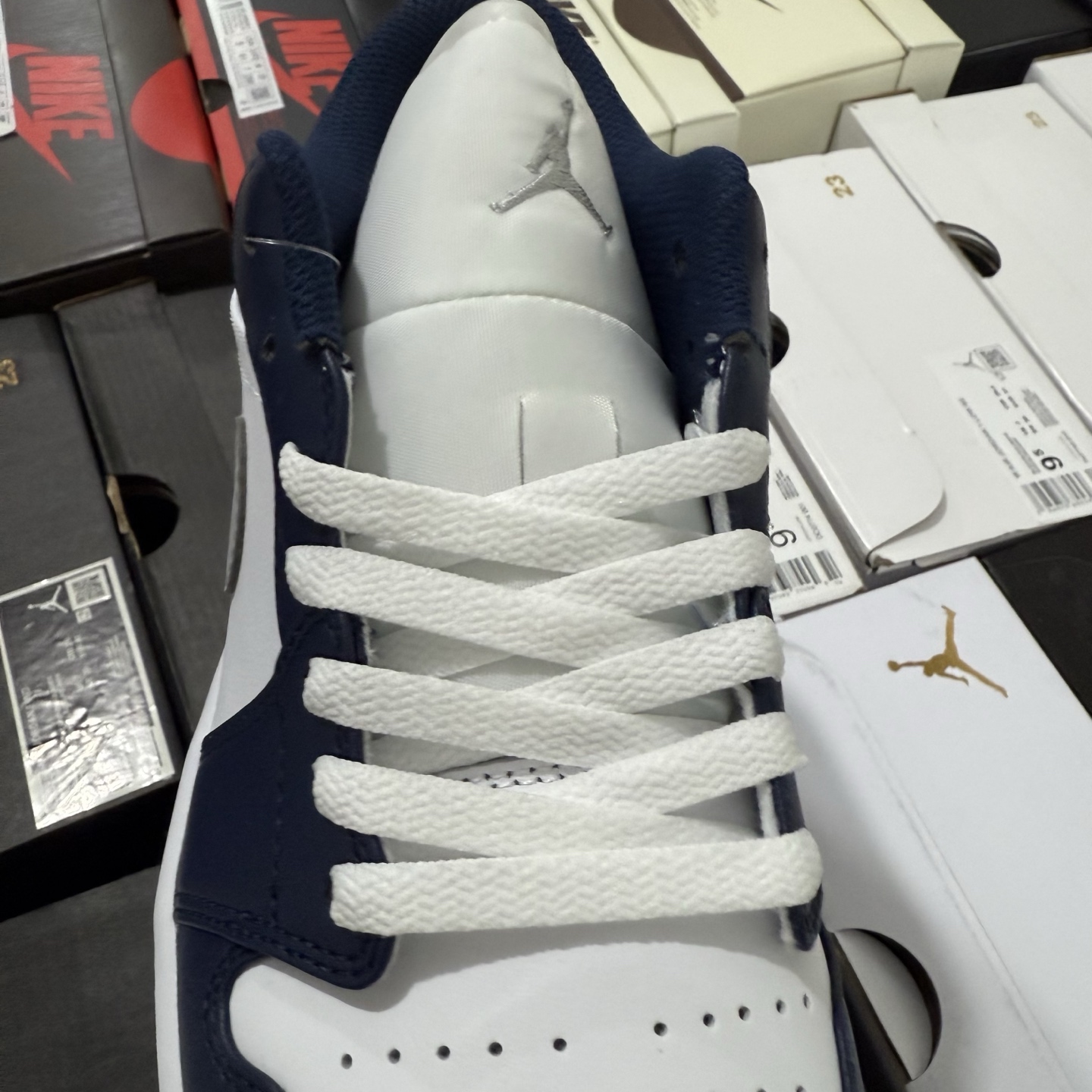 Nike Air Jordan 1 Low 553558-141