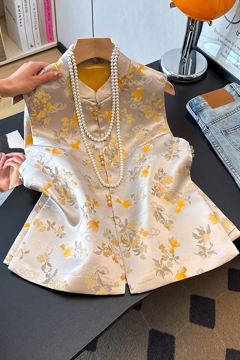 B36(0303) 新中式唐装复古前间隔与边三珠钮金鱼黄马甲上衣