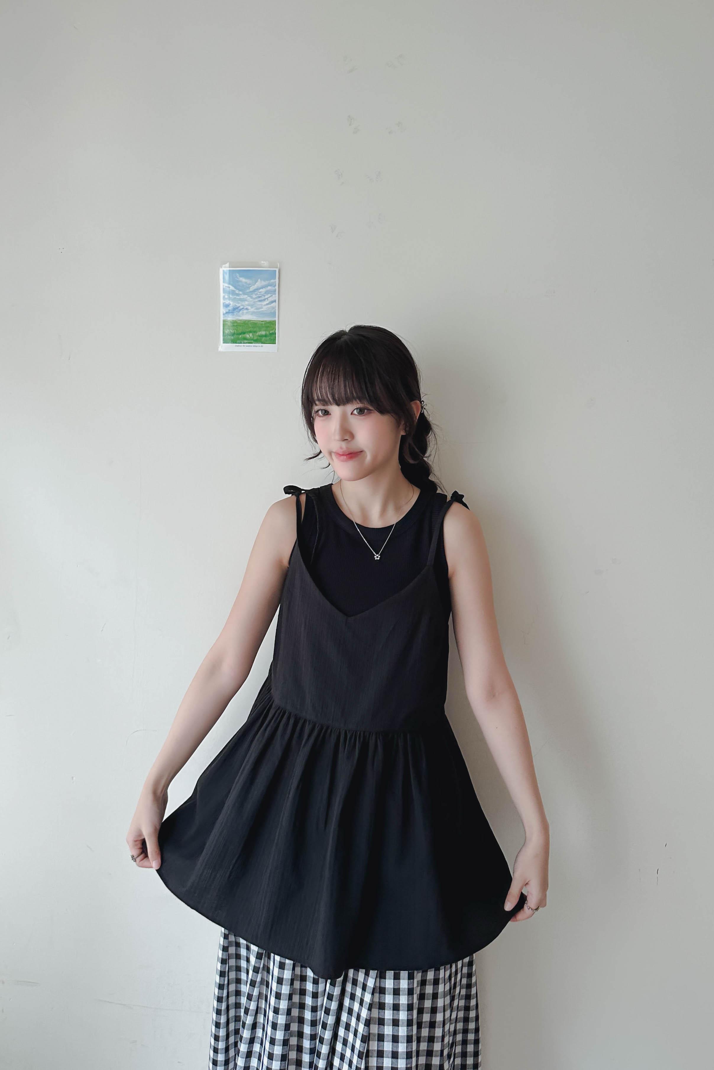 高領口修副乳短背心(三色入)