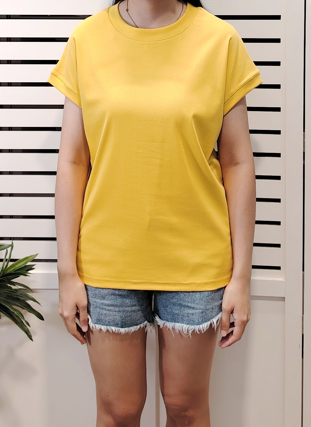 M5073 Over Shoulder Tee