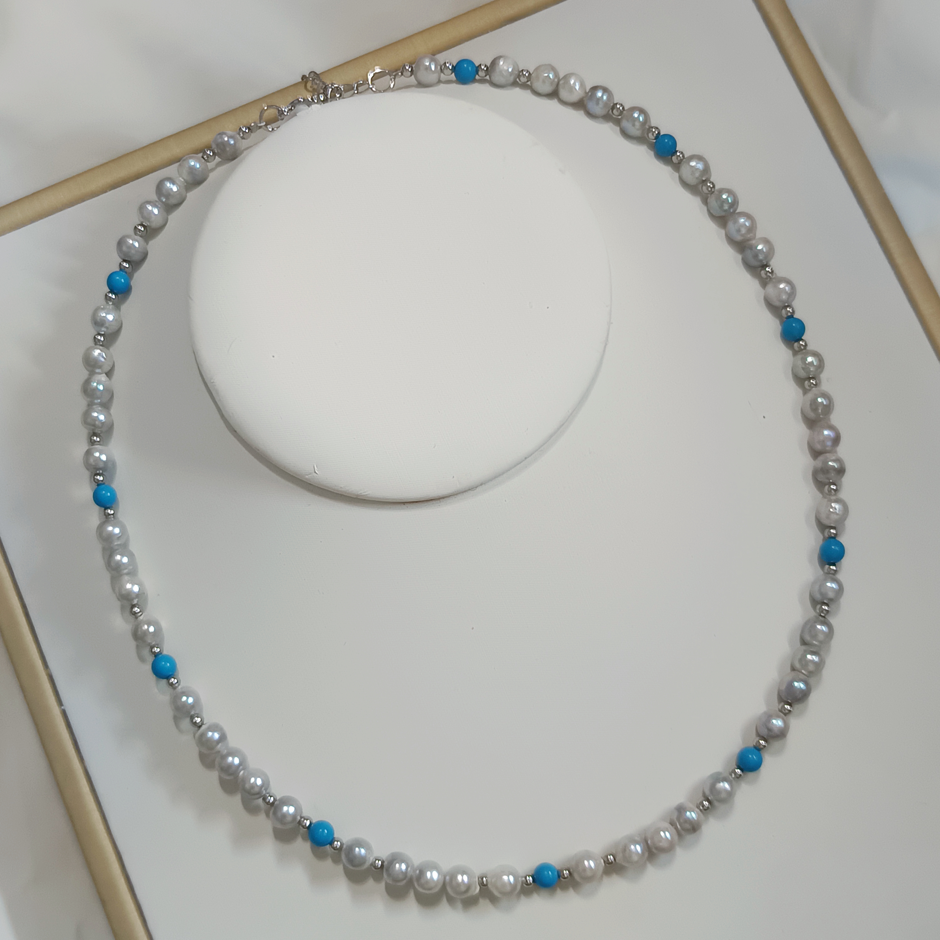 近正圓強光日本真多麻海水珍珠+藍松石注白金尾鍊扣鎖骨鍊