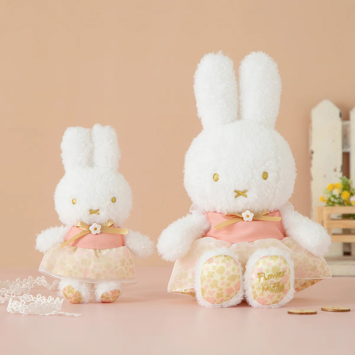 Flower Miffy 10周年紀念掛飾 & 公仔