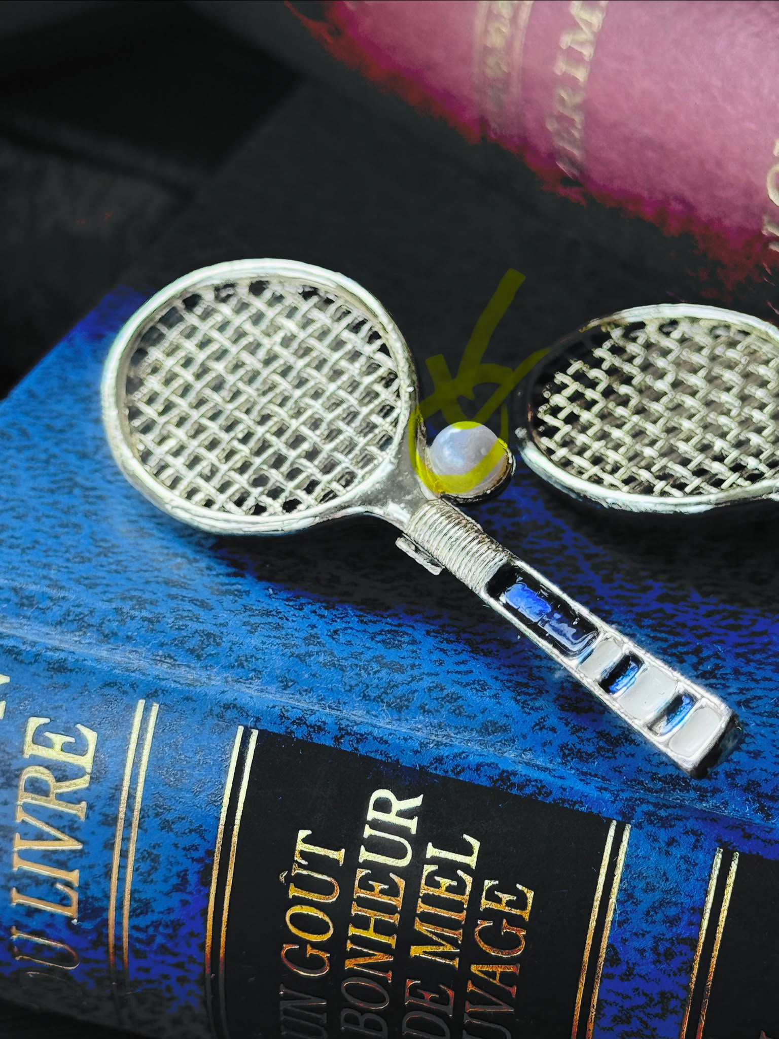 A Pair of C.a. 1970s Gerry's Tennis Racket Brooches/Pendants with Pearl Tennis Ball (MT2605)