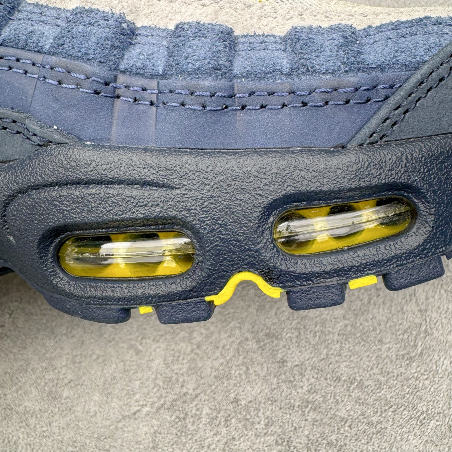 Nike Air Max 95 SB Eric Koston HQ8492-400