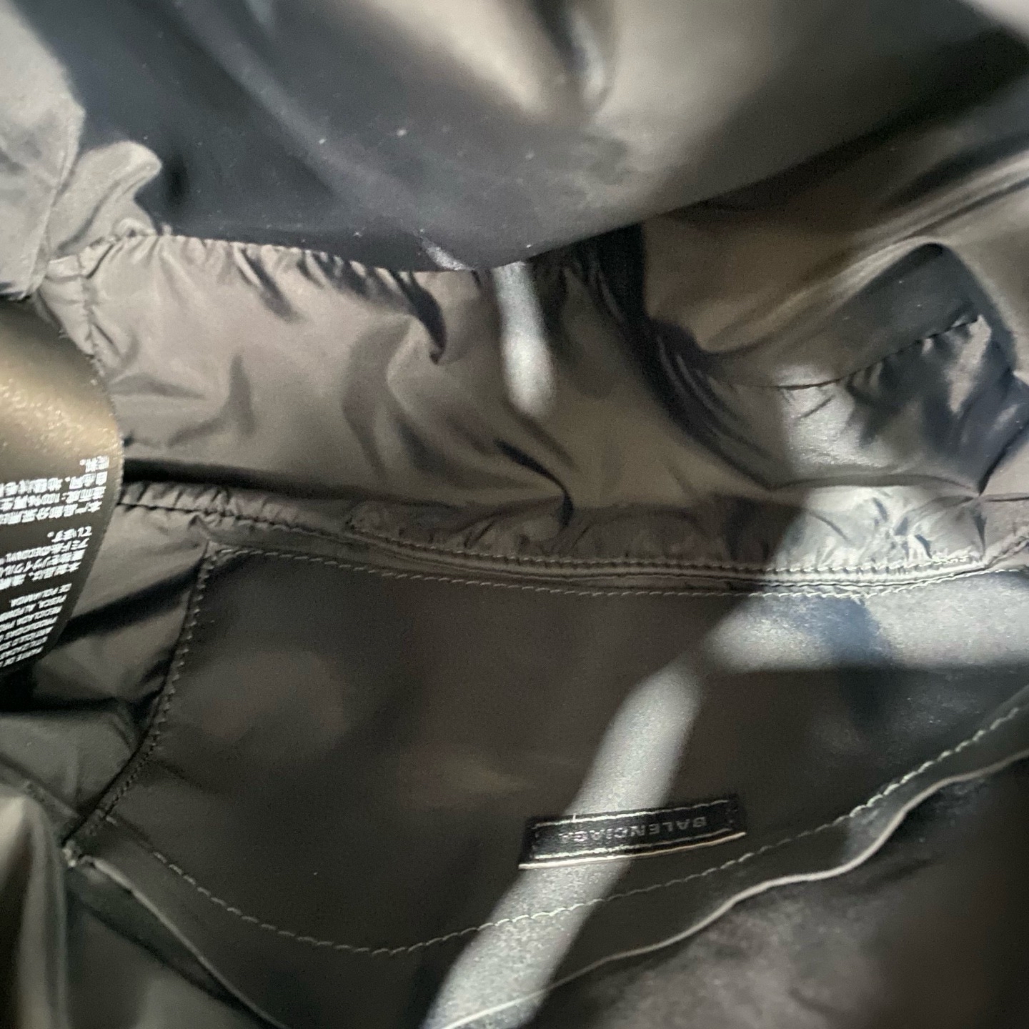 【預訂貨品】巴黎世家黑銀BB扣帆布斜孭包 