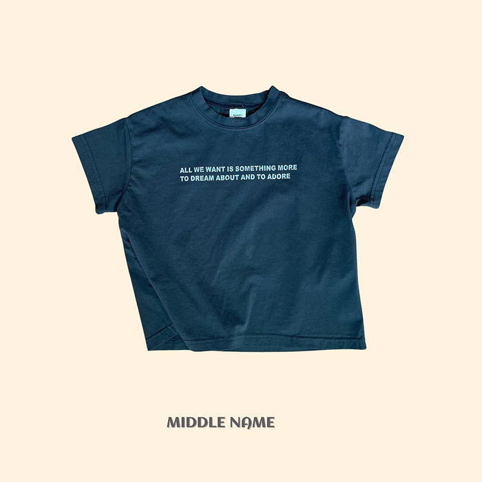 🇰🇷middle name tee