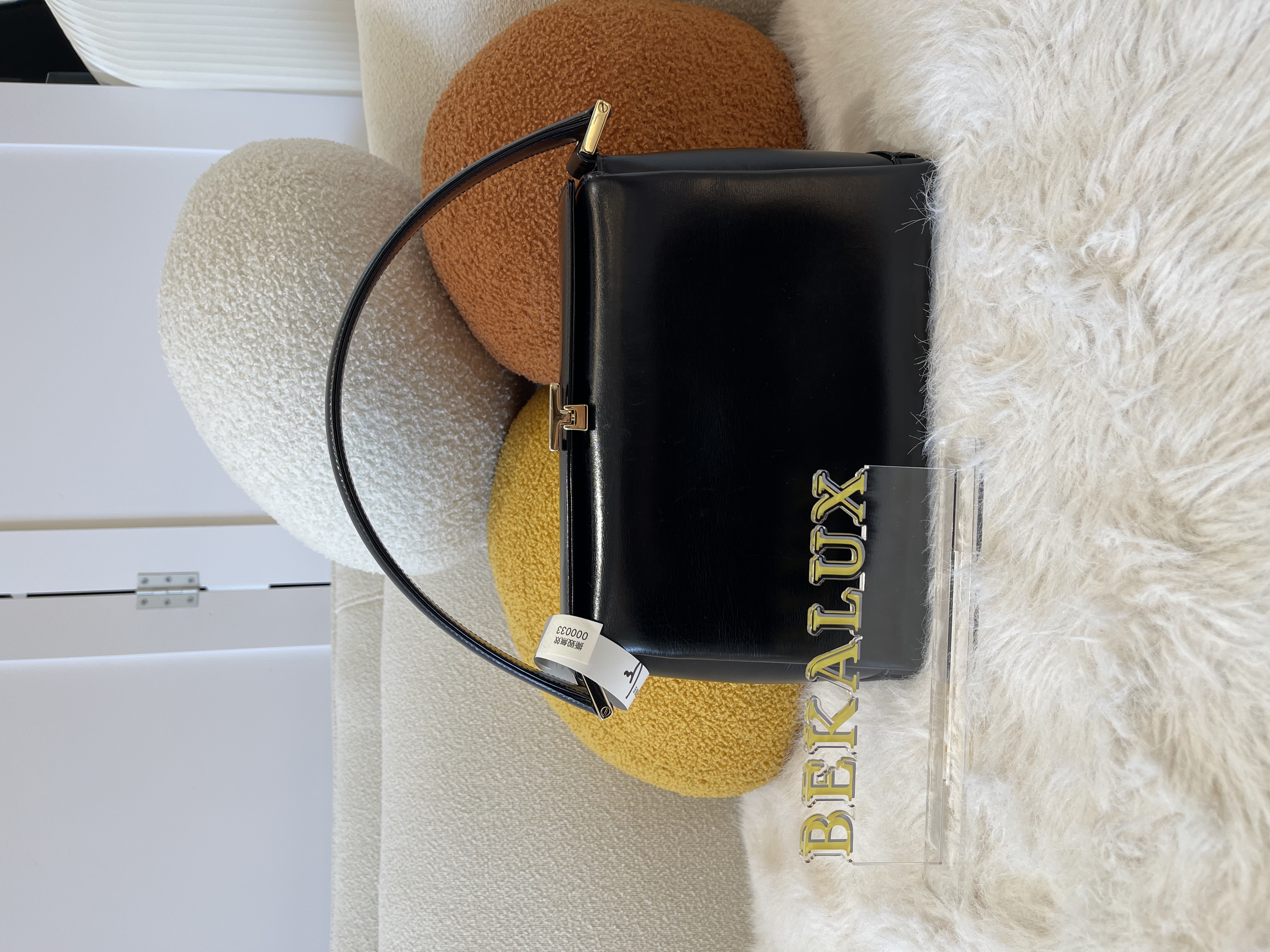 Pre-owned Gucci Black Glossy Leather G Logo Top Handle Bag / Product Code: 25051601