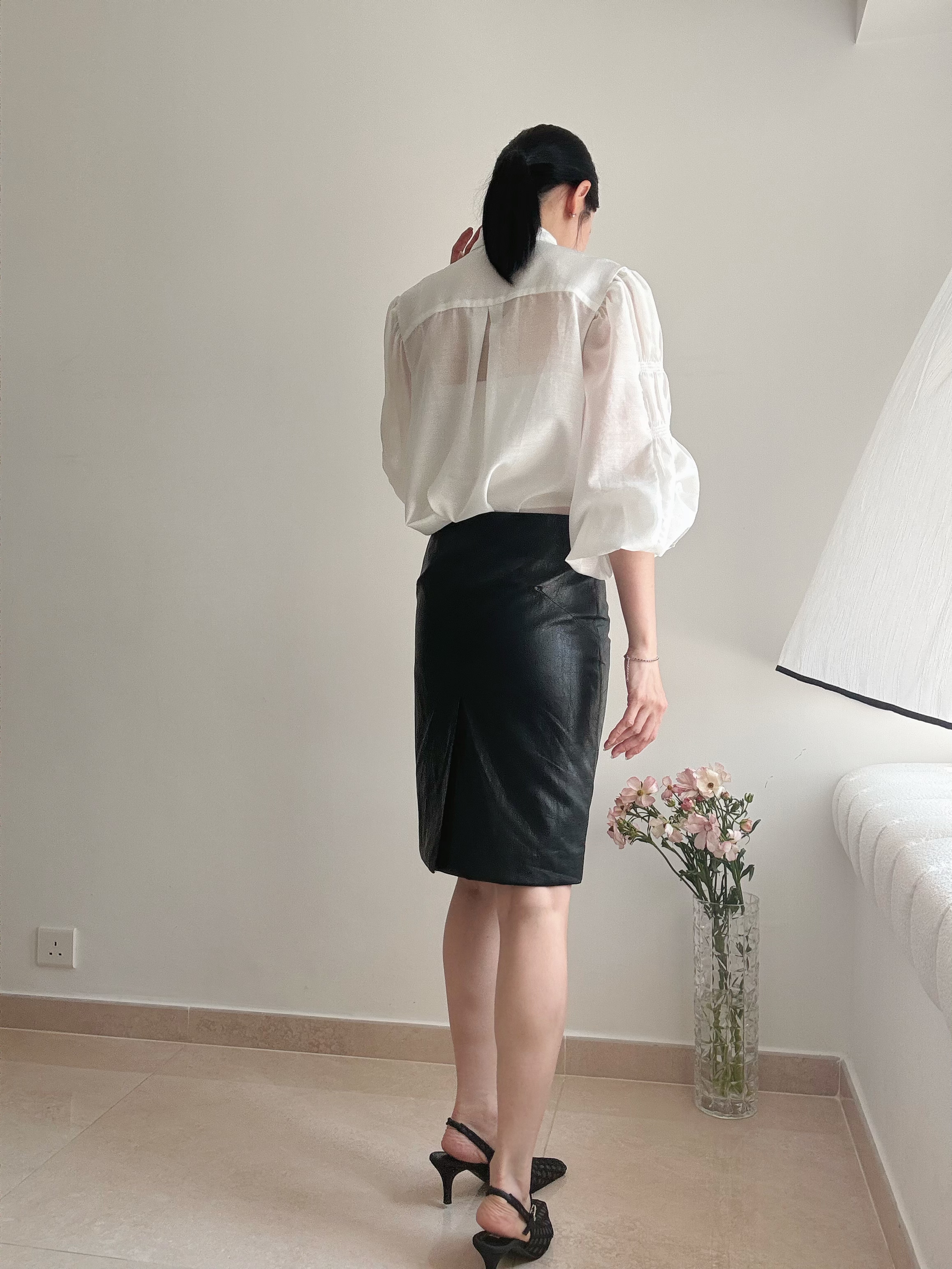Elegant Faux leather pencil skirt