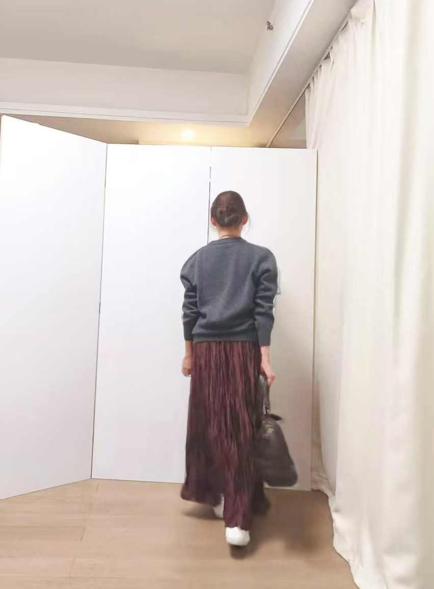 #3002, Lambswool Cashmere V- neck Pullover 綿羊毛茄士咩V領針織上衫