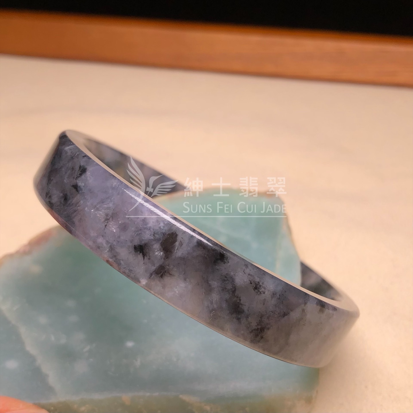 山水烏雞方鐲54.4mm YM00100