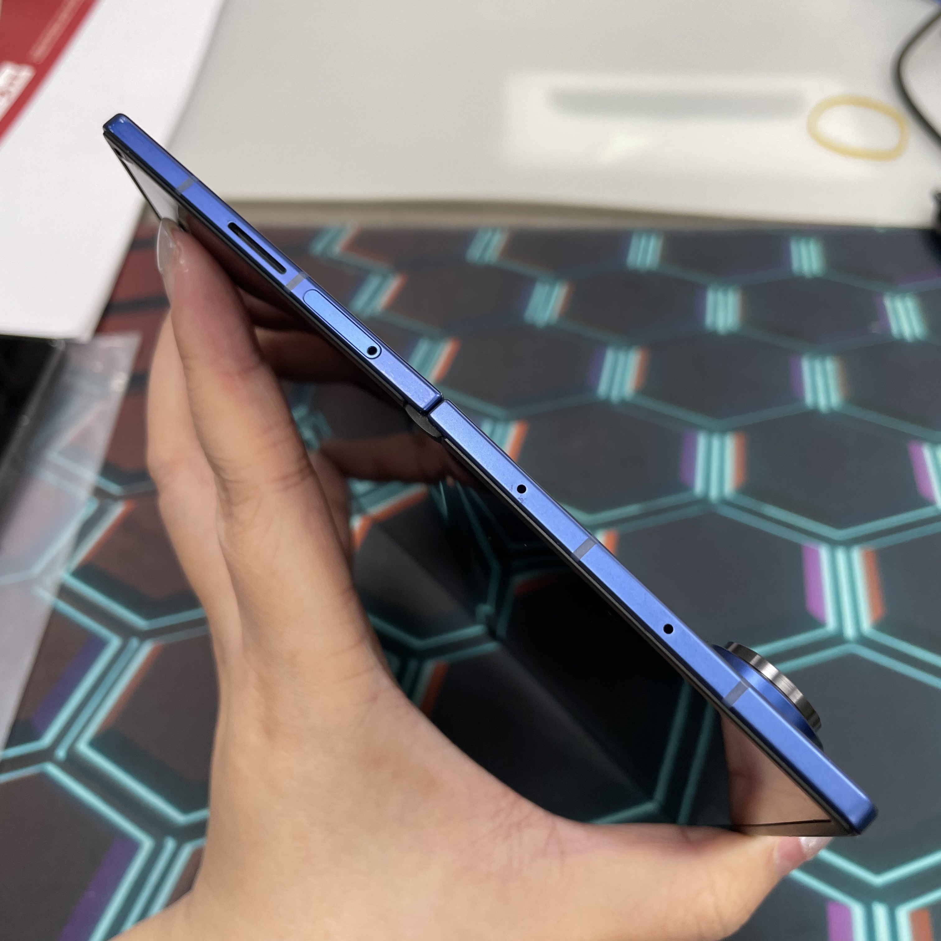 *7567 Galaxy Z Fold 7 勁靚機 12+512GB 藍色 blue