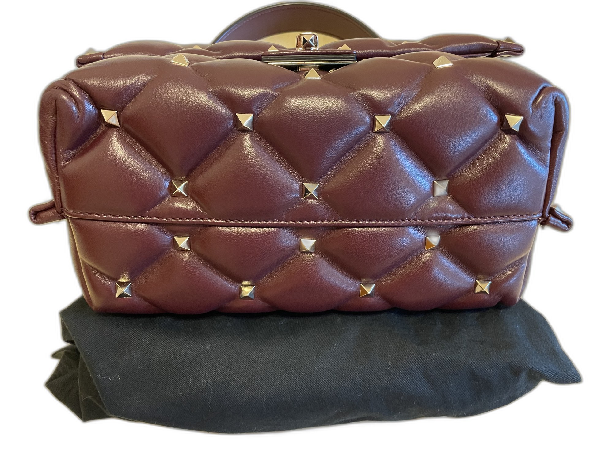 ［Preloved] Valentino Garavani Rockstud burgundy top-handle bag