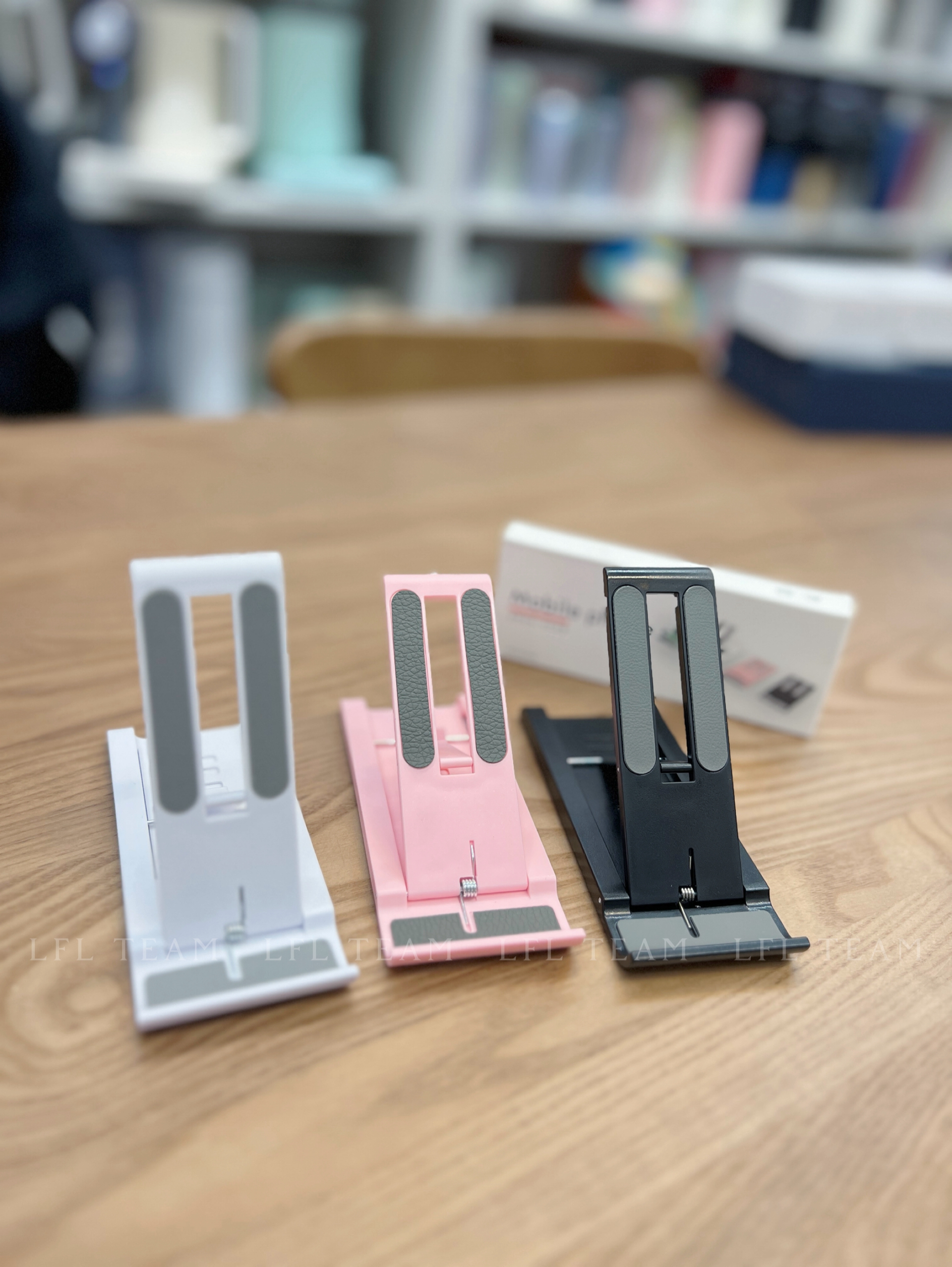 P887 便携手机支架(3个一组-颜色随机)