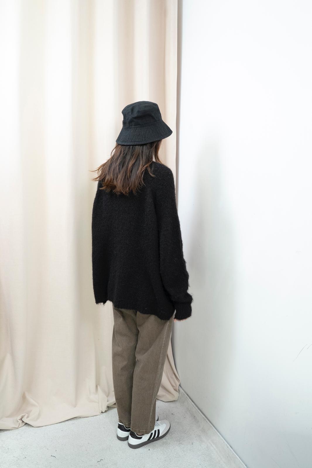 馬海毛鬆鬆上衣（黑色）