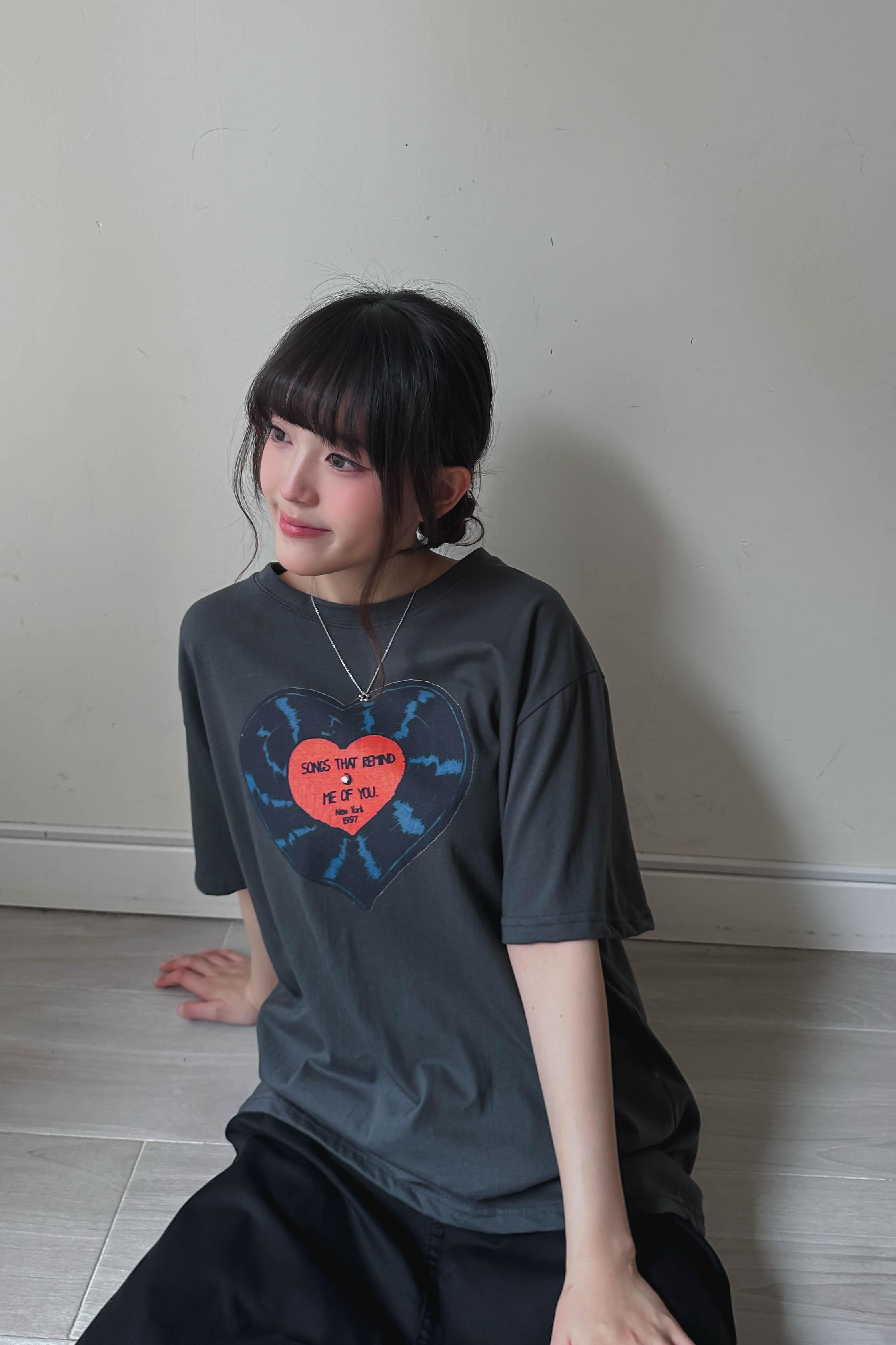 心型唱片CD Print Tee (兩色入)