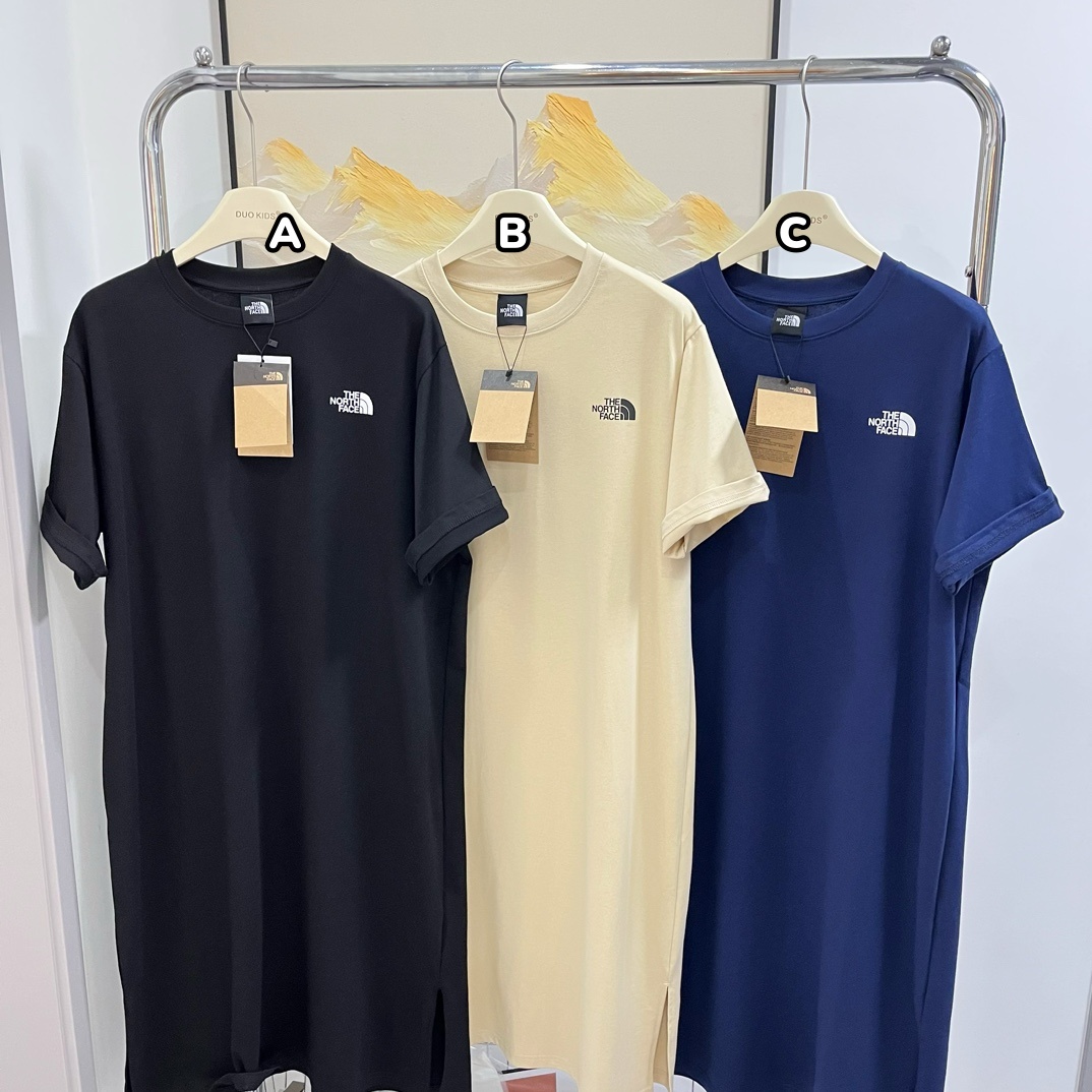 The North Face 長款開衩連身裙