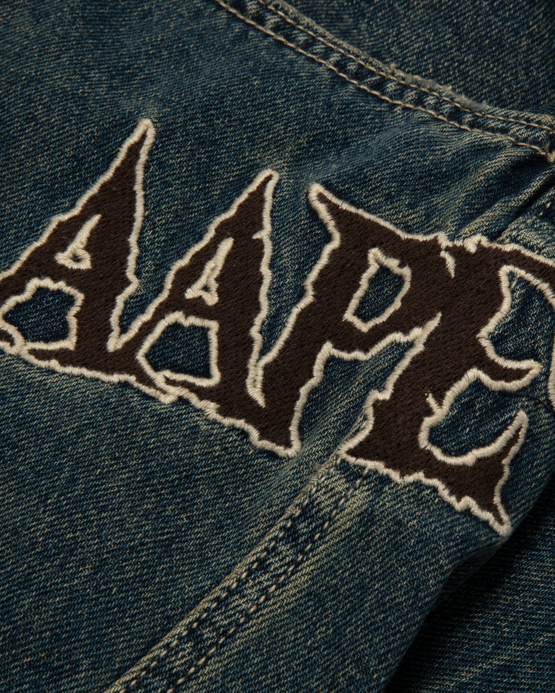 AAPE AAPEUNVS Main Jeans (D657XAR)