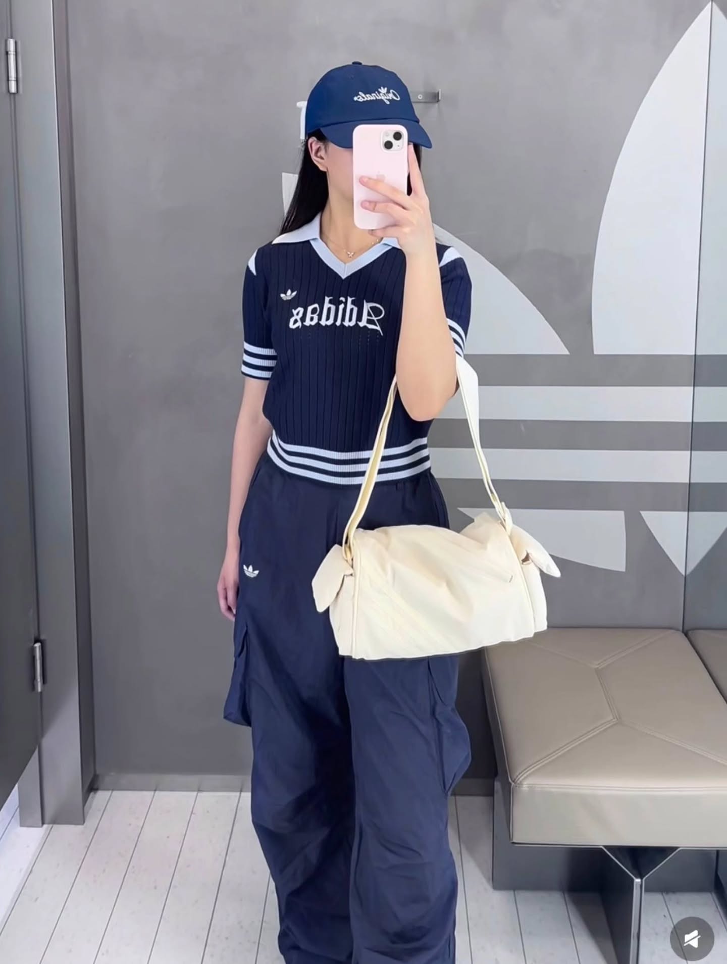 🖤三叶草 新品尼龙枕头包 🇭🇰