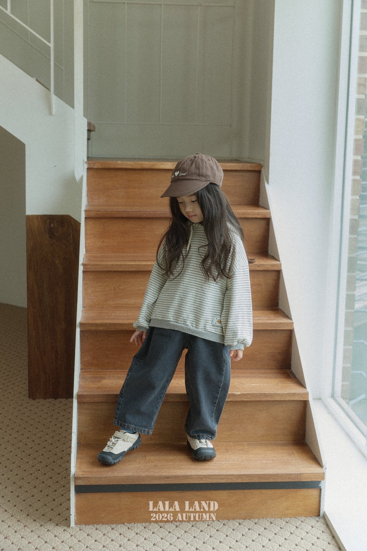 Lalaland | Wide Curved Denim