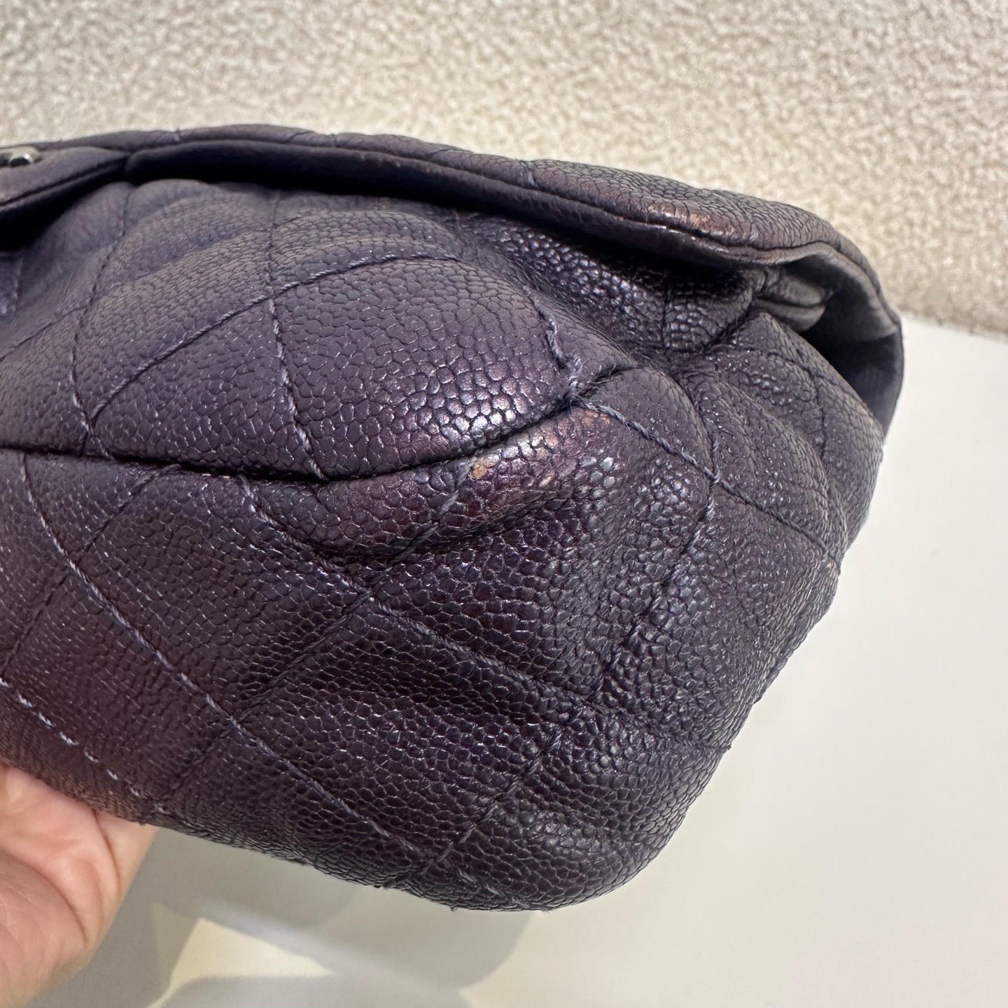 【預訂貨品】鐳射16開 Chanel 紫色cf jumb機場包