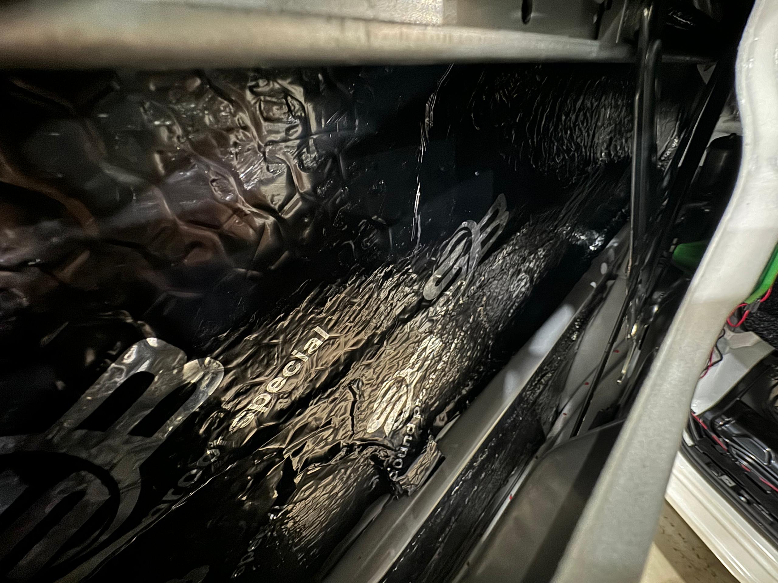 HIACE SOUND PROOF STAGE 2 / UNI-SPF-12002-WN