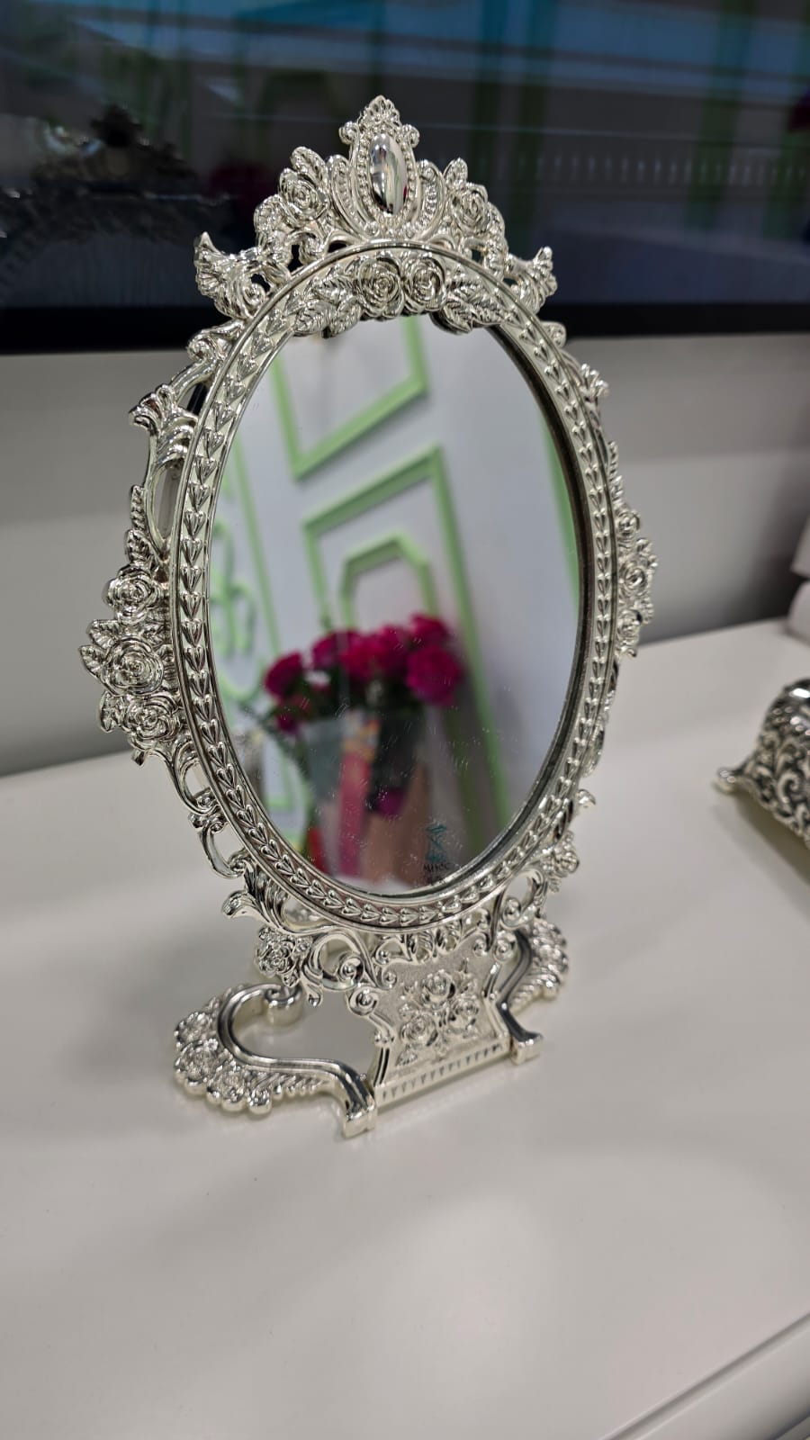鍍銀玫瑰花紋鵝蛋型座枱鏡 K2922M