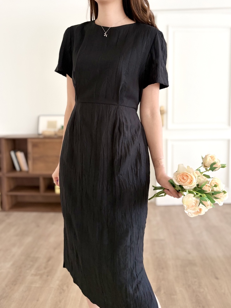 Lune Textured Dress (Black)