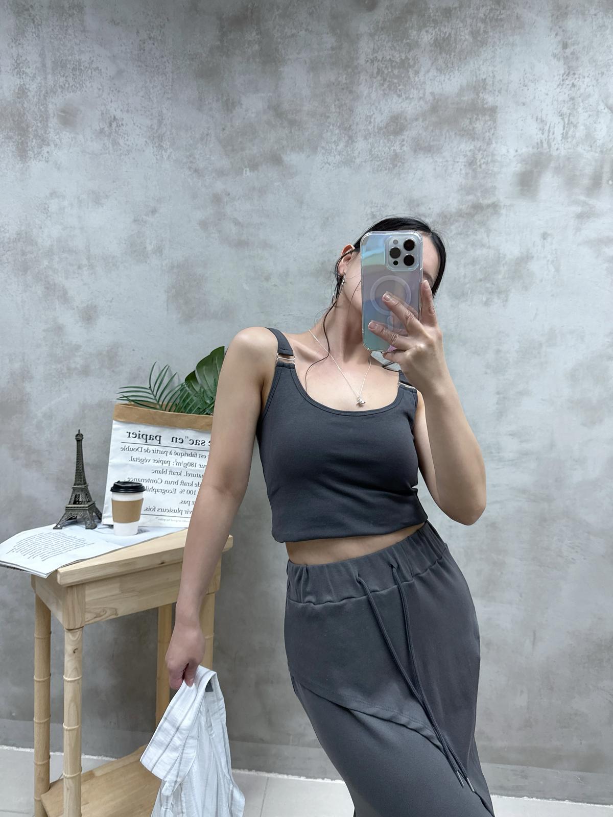 B06 銀扣方領長Bra top