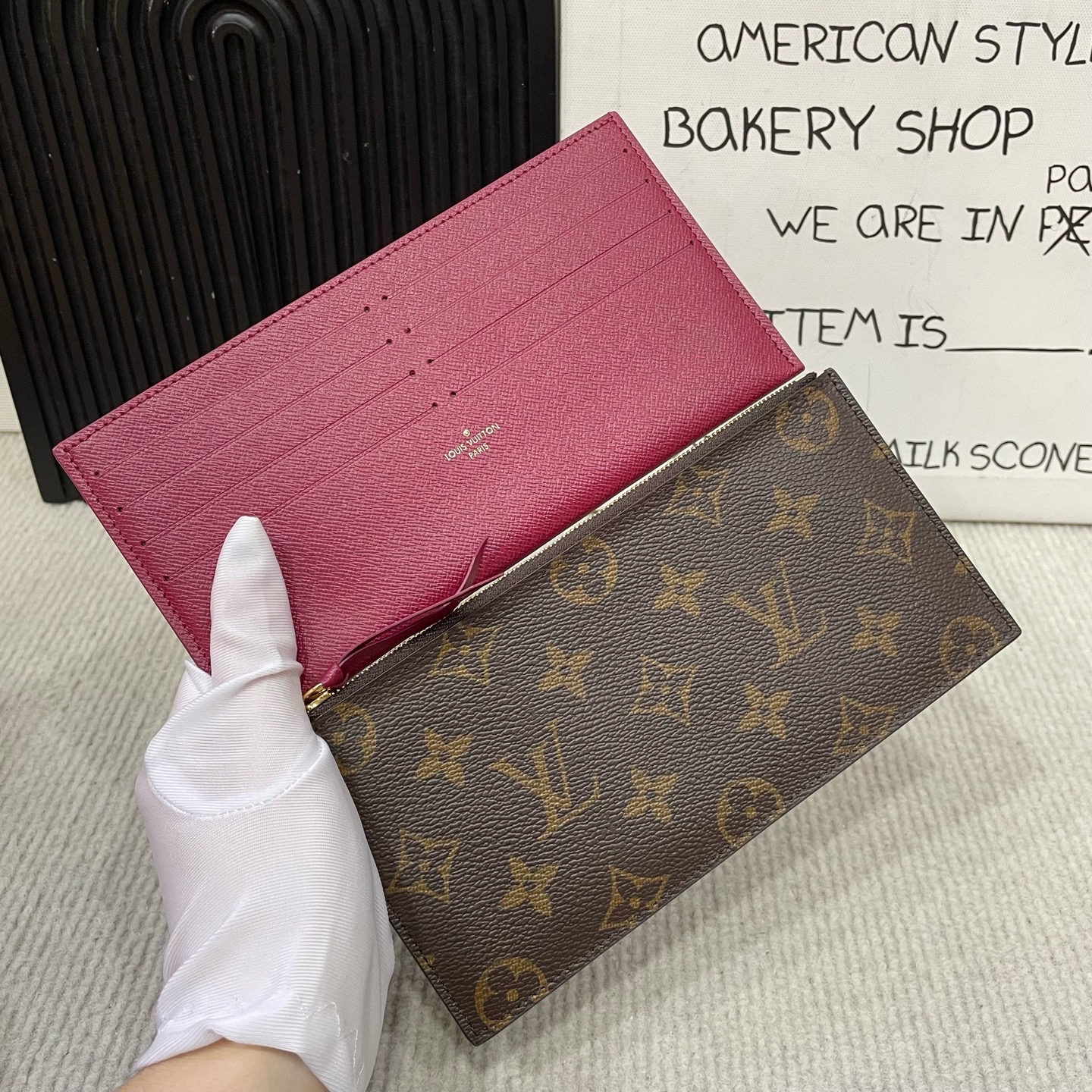 【預訂貨品】 LV 老花三合一 