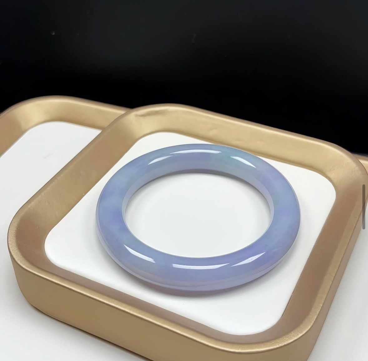 60.2mm 濃色春彩翡翠圓條（附送香港鑑定證書）