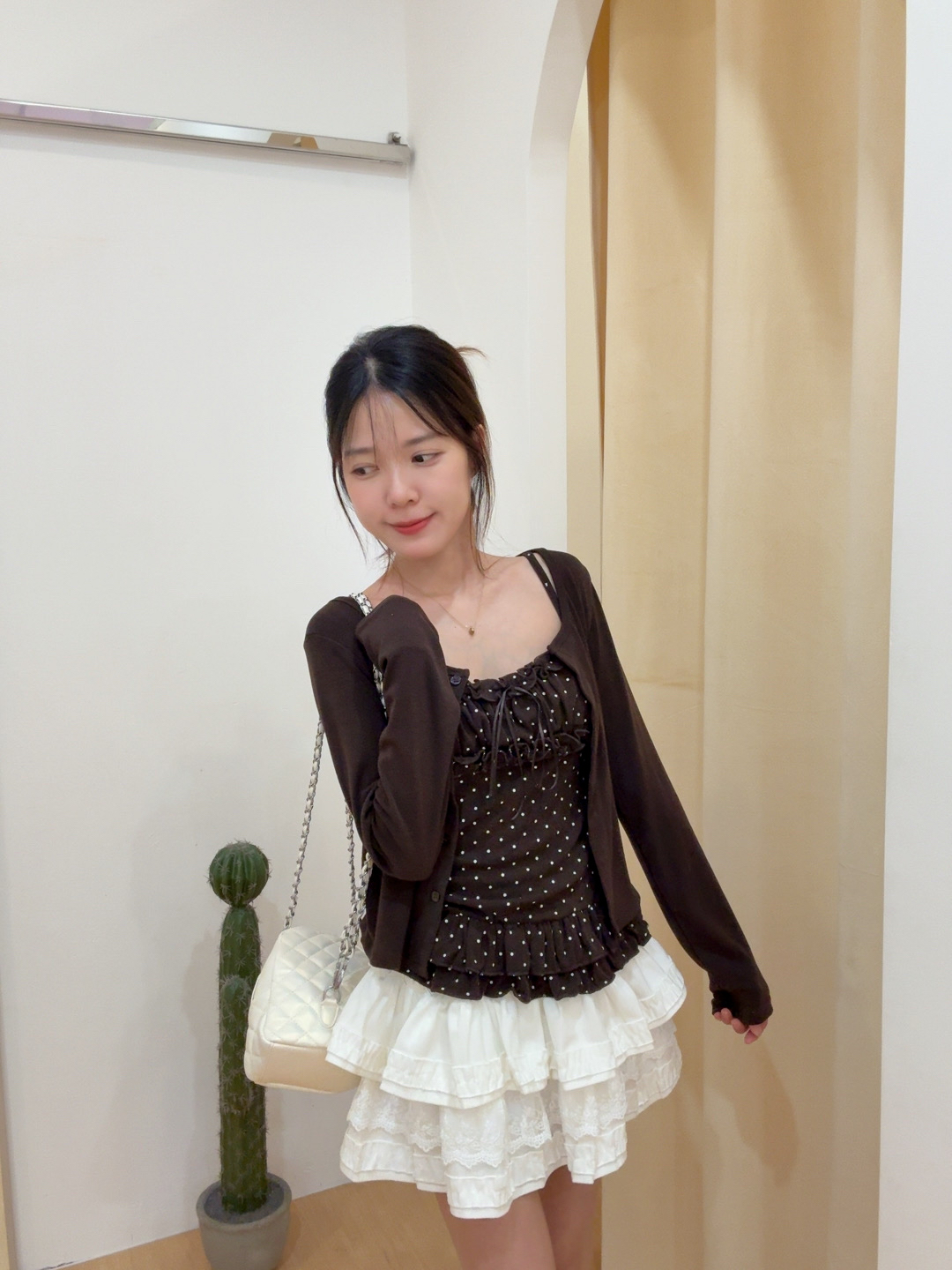 韩系波点木耳边吊带背心+开衫外套 两件套R2926