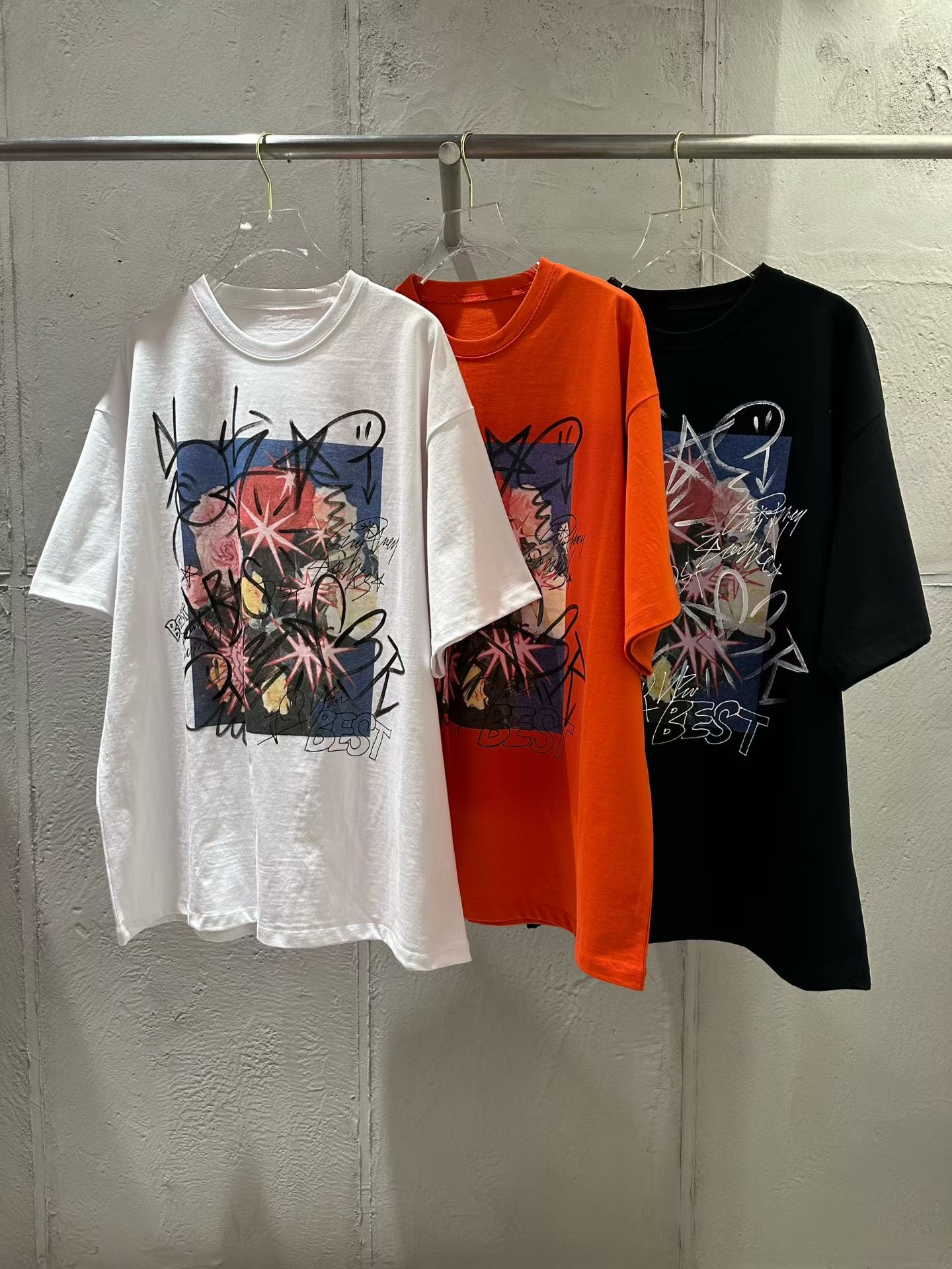 型款手繪print Tee