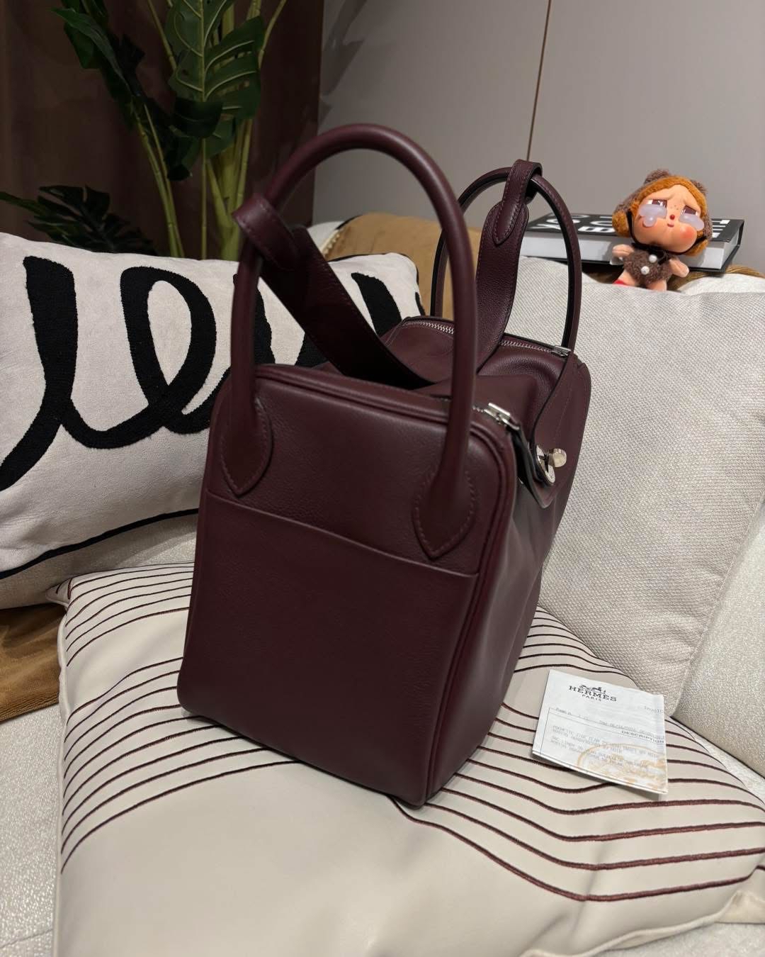 HERMES LINDY 30 STAMP X, 西梅紫Evercolor,100%Authentic ,98%new✅專門店收據✅防塵袋 