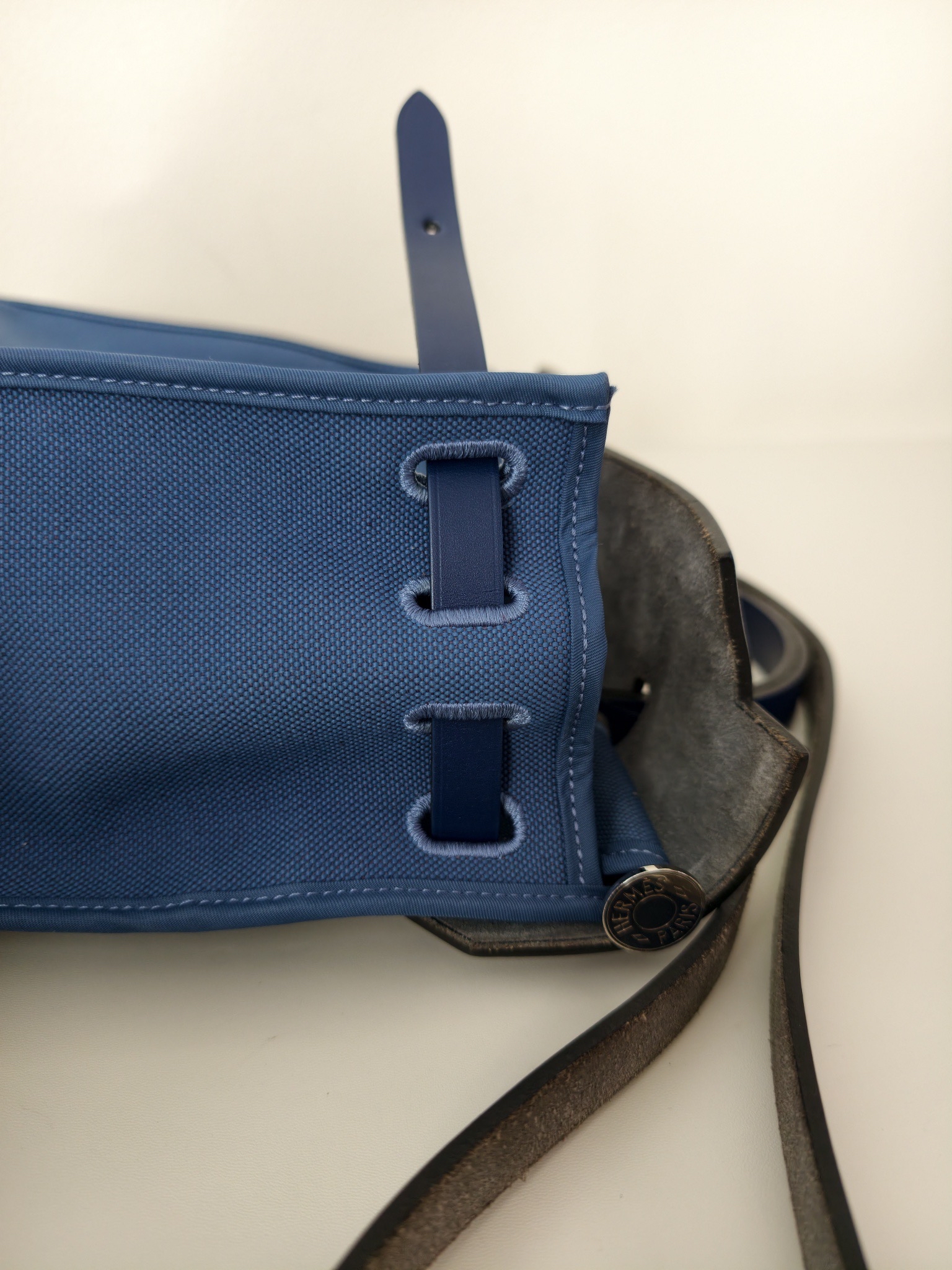 【預訂貨品】Hermes  herbag 31藍色 C刻