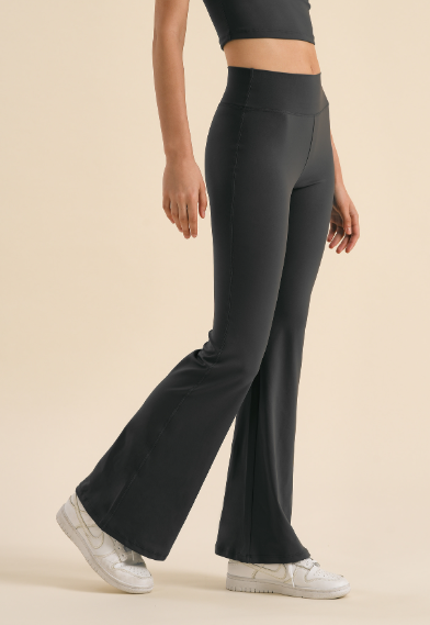 【New Colour】預購_Wild Bootcut Leggings by Conch