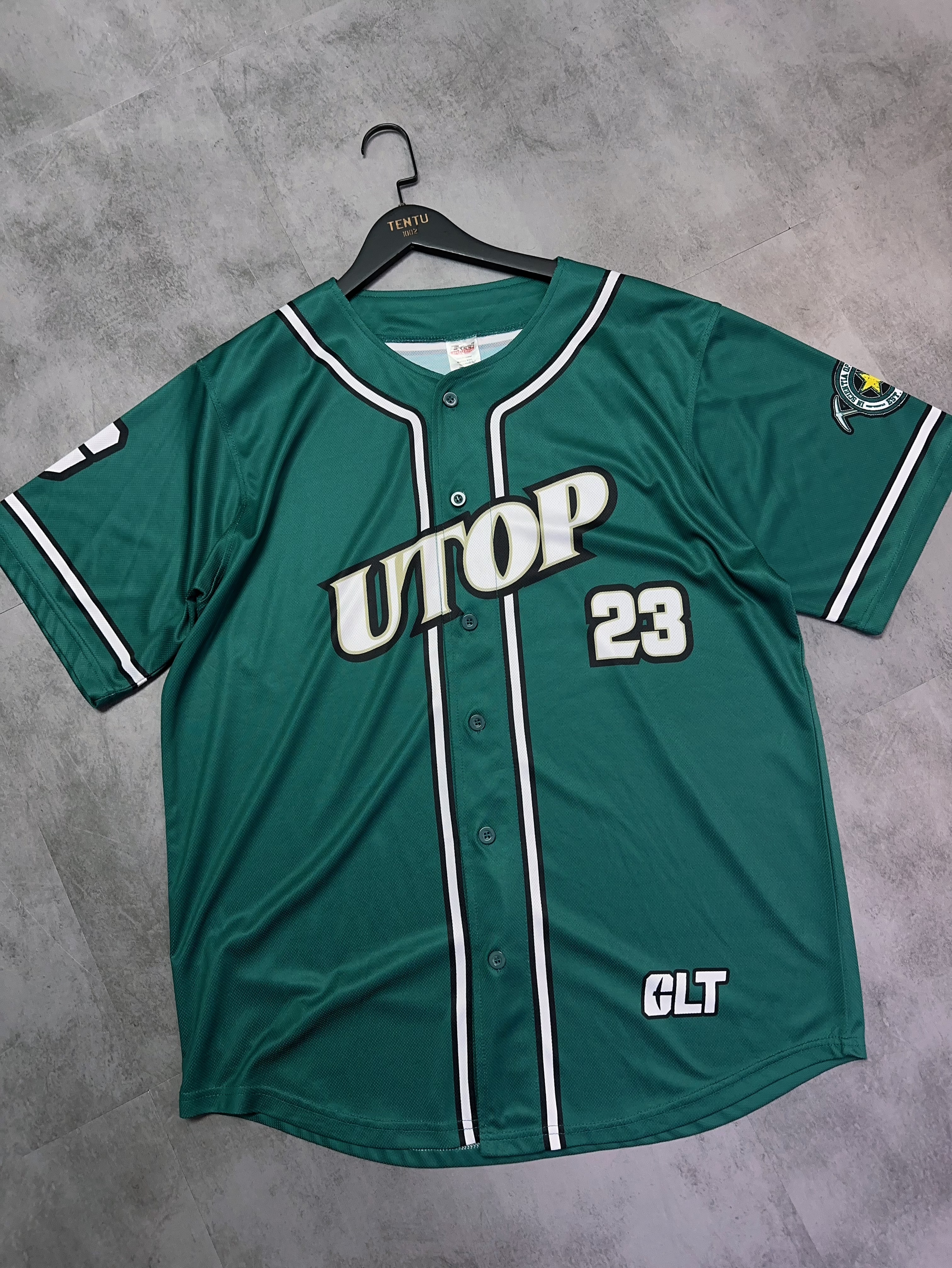 Baseball Jersey - XL