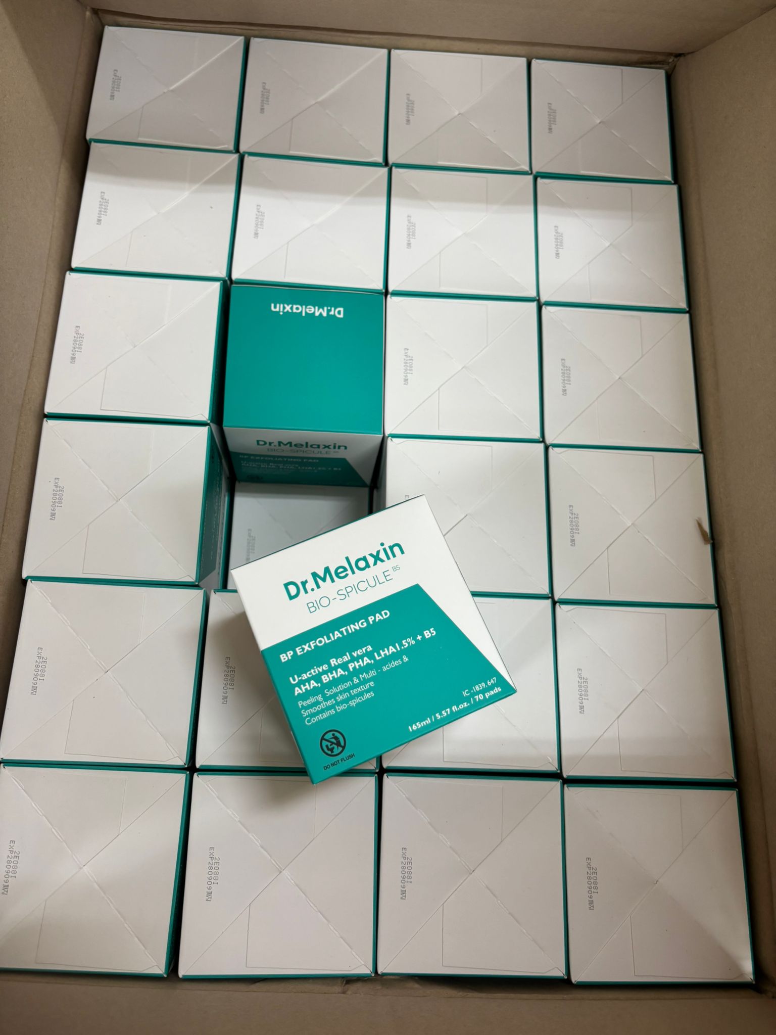 YW260035 - r. Melaxin - BP零孔去角質爽膚棉 (70片)