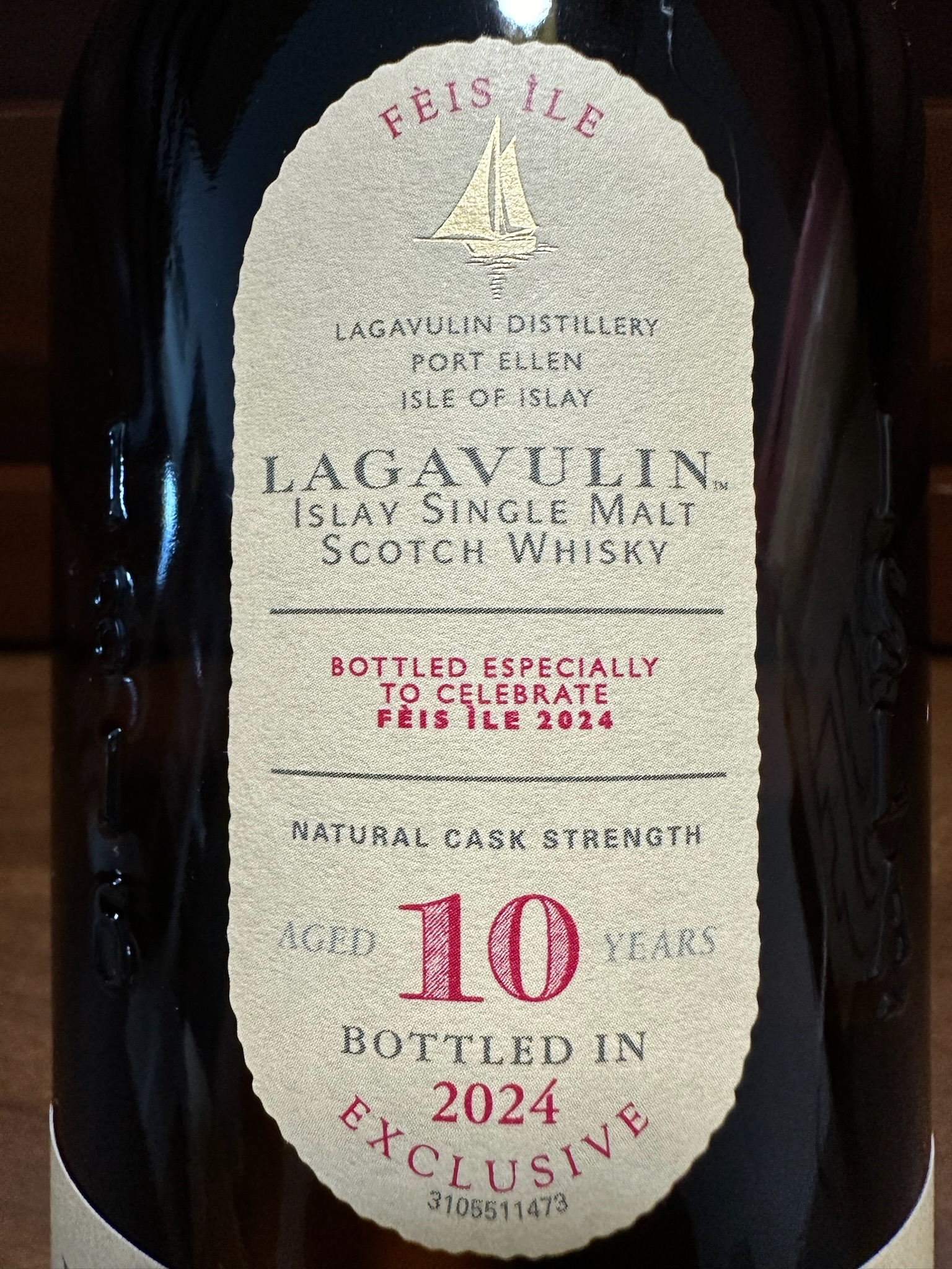 LAGAVULIN 10 Years Feis Ile 2024 exclusive