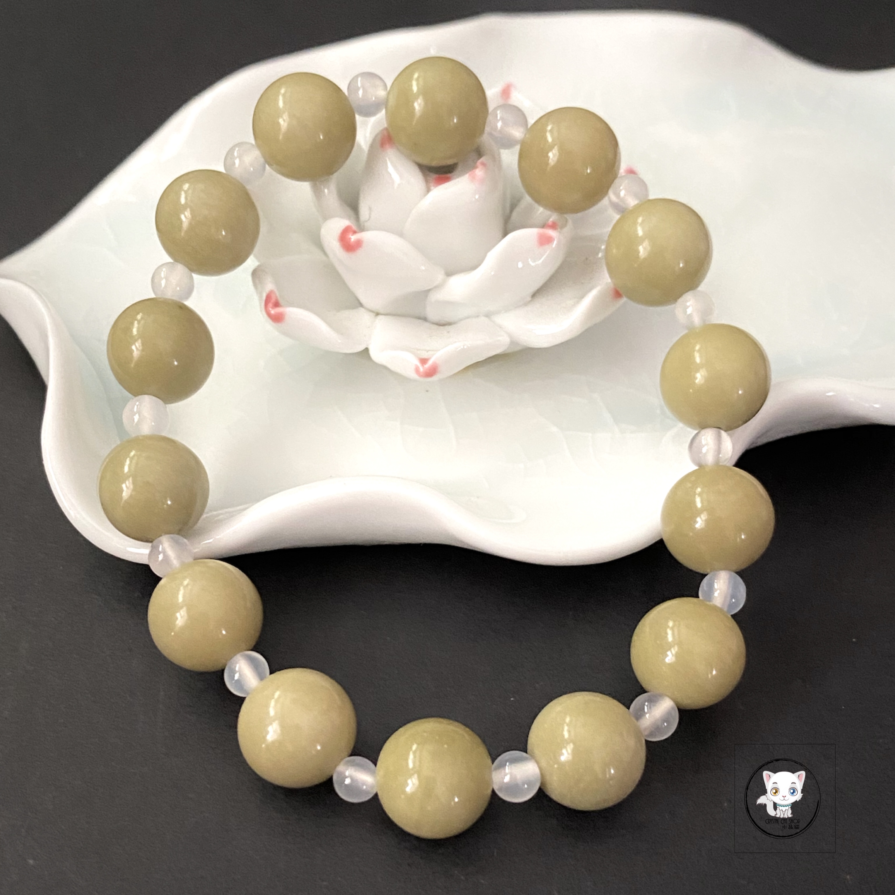 牛油果綠阿拉善瑪瑙手鏈 10.5mm