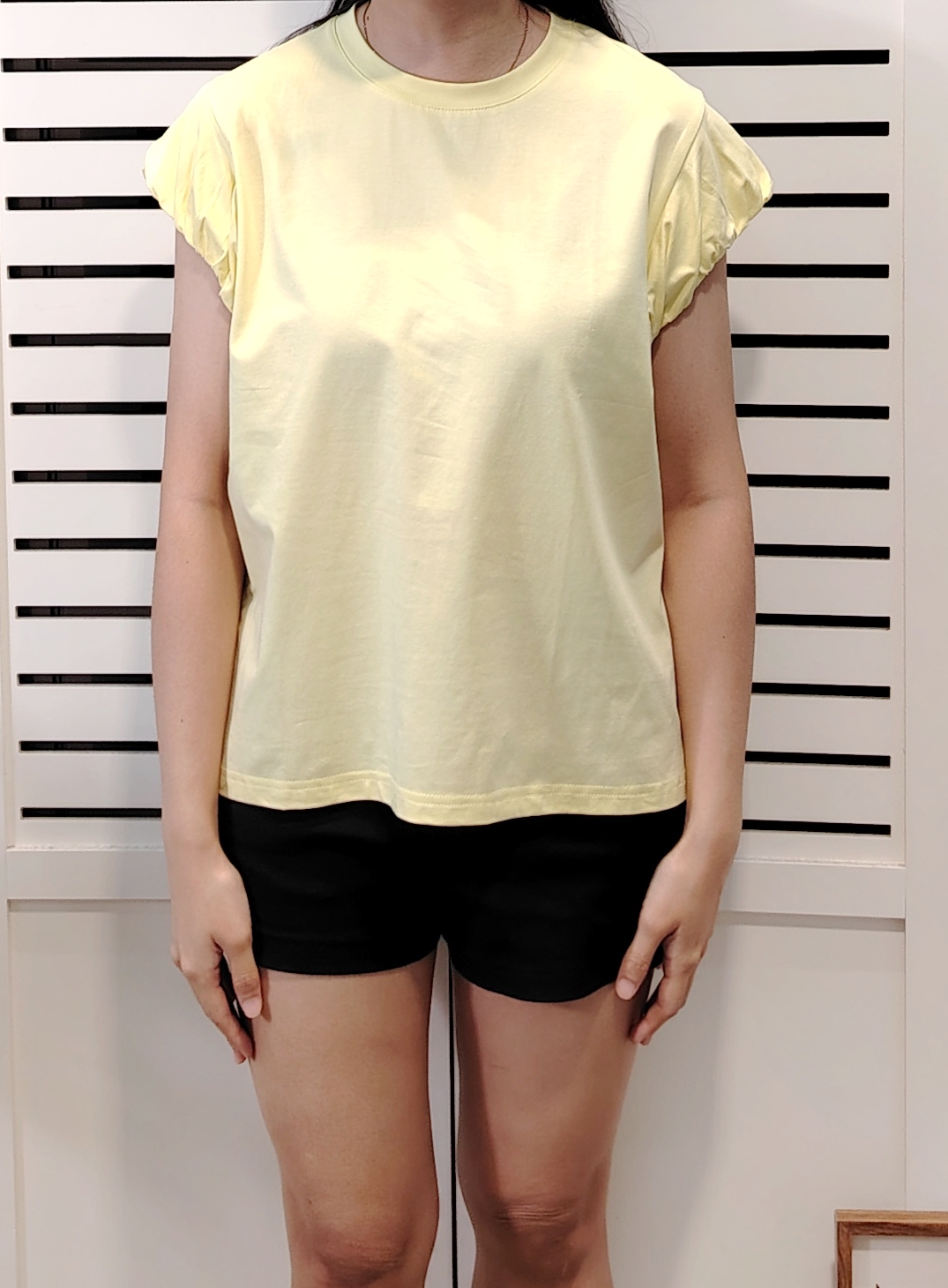 M2889 Wrinkled Sleeve Round Neck T-Shirt